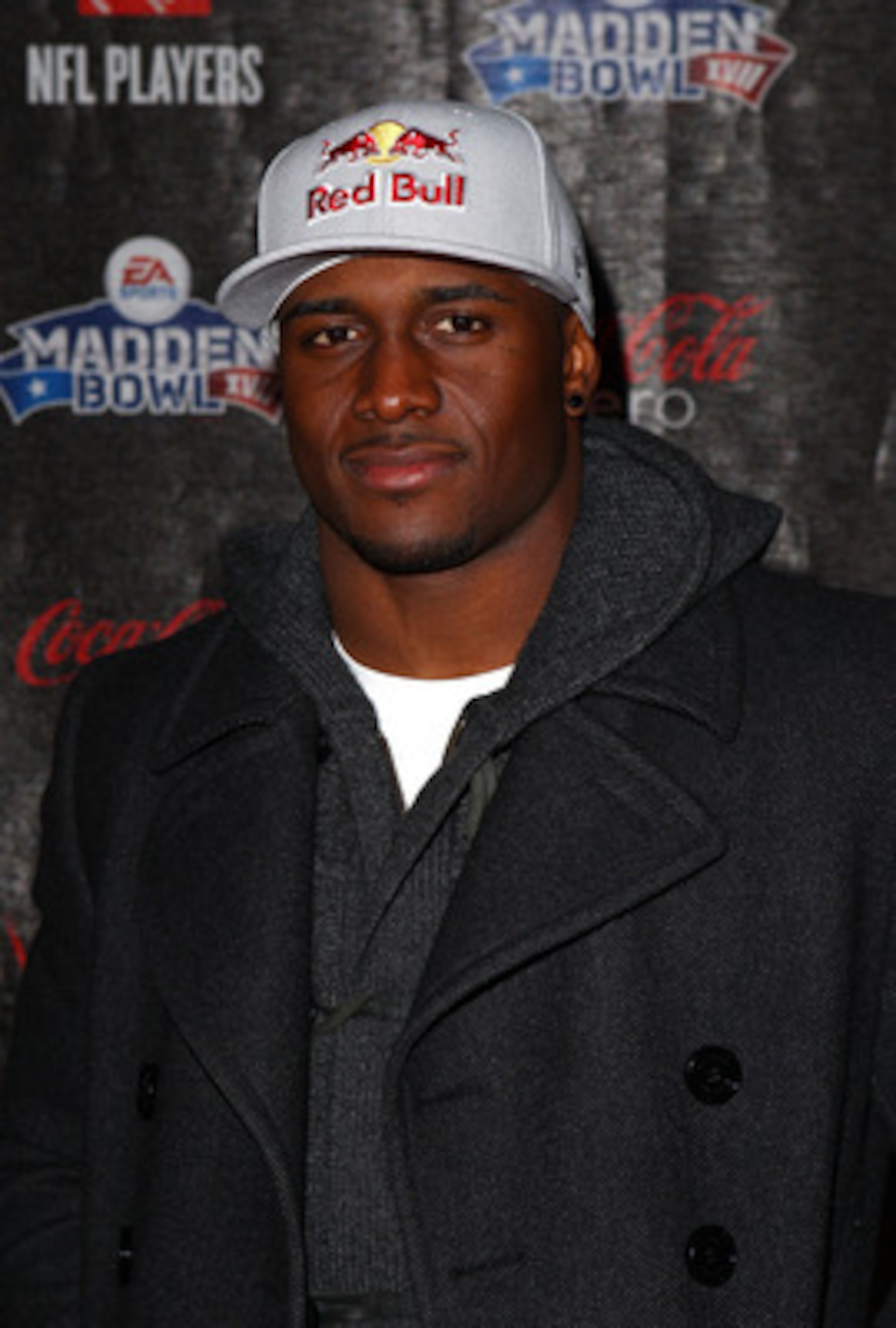 GRAPEVINE, TX - FEBRUARY 03: NFL Player Reggie Bush of the New Orleans Saints attends the Coke Zero black carpet at the EA SPORTS Madden Bowl XVII at The Glass Cactus on February 3, 2011 in Grapevine, Texas.  (Photo by Joe Scarnici/Getty Images for Madden