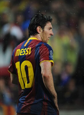 BARCELONA, SPAIN - MAY 03:  Lionel Messi of Barcelona looks on during the UEFA Champions League Semi Final second leg match between Barcelona and Real Madrid at the Camp Nou stadium on May 3, 2011 in Barcelona, Spain.  (Photo by Jasper Juinen/Getty Images