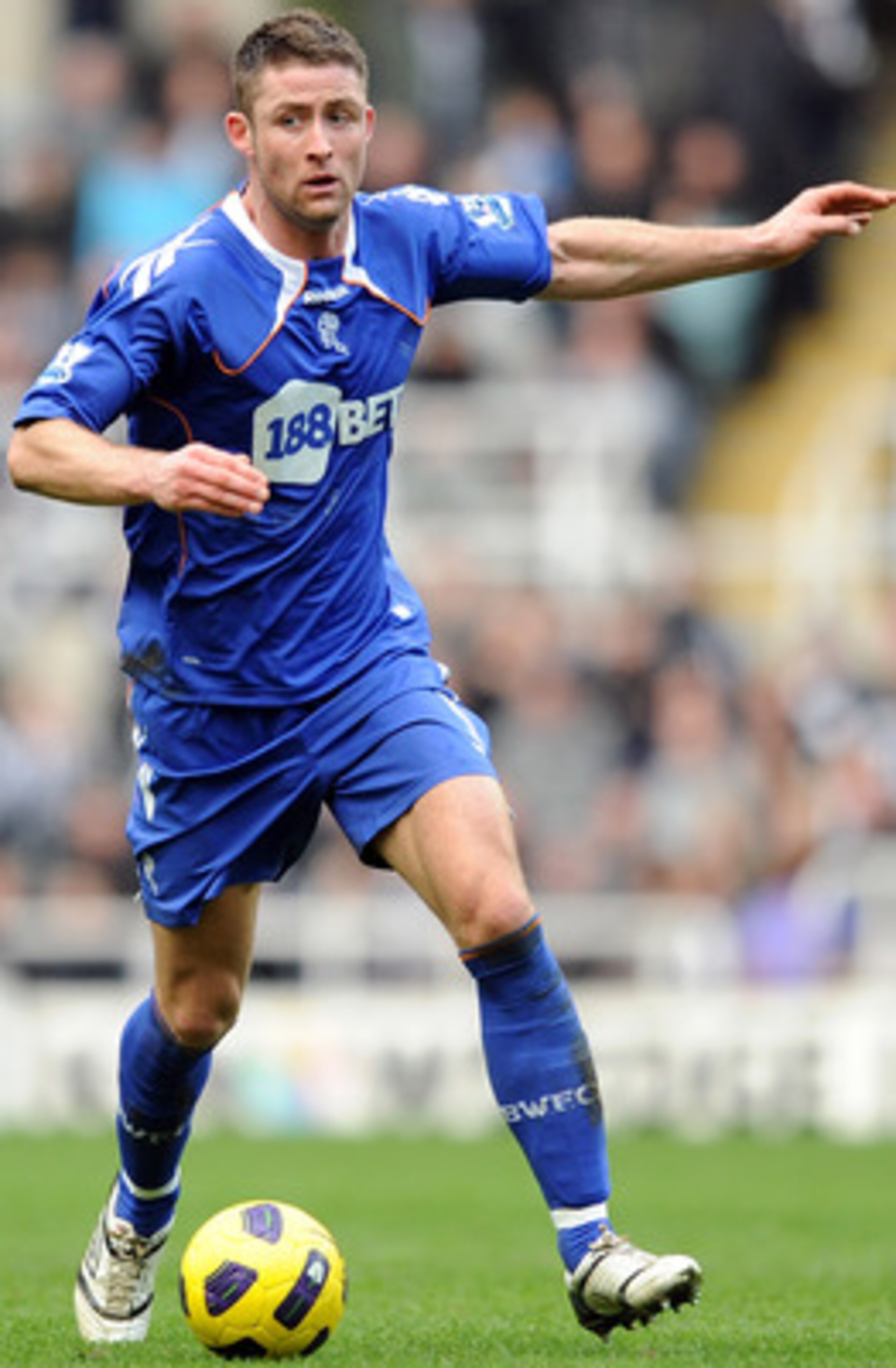 NEWCASTLE UPON TYNE, ENGLAND - FEBRUARY 26: Gary Cahill of Bolton Wanderers in action during the Barclays Premier League match between Newcastle United and Bolton Wanderers at St James' Park on February 26, 2011 in Newcastle upon Tyne, England.  (Photo by