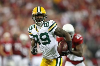 GLENDALE, AZ - JANUARY 10:  Wide receiver James Jones #89 of the Green Bay Packers runs with the football during the 2010 NFC wild-card playoff game against the Arizona Cardinals at the Universtity of Phoenix Stadium on January 10, 2010 in Glendale, Arizo