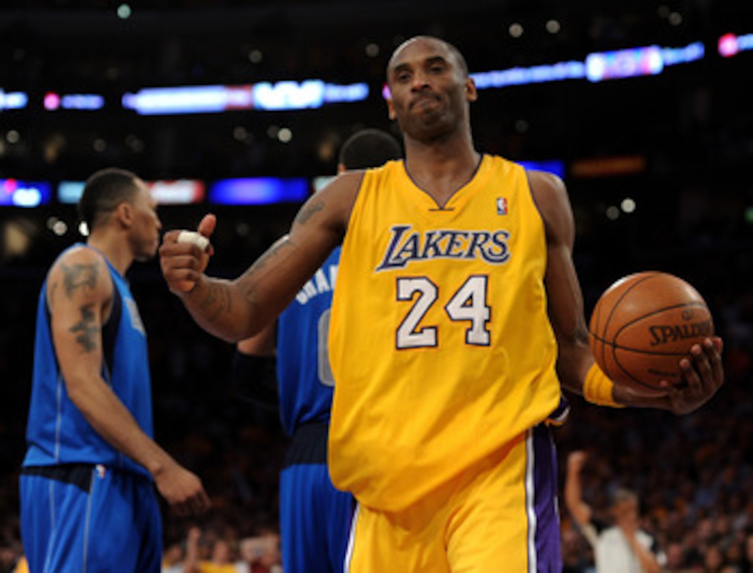 LOS ANGELES, CA - MAY 02:  Kobe Bryant #24 of the Los Angeles Lakers reacts late in the fourth quarter while taking on the Dallas Mavericks in Game One of the Western Conference Semifinals in the 2011 NBA Playoffs at Staples Center on May 2, 2011 in Los A
