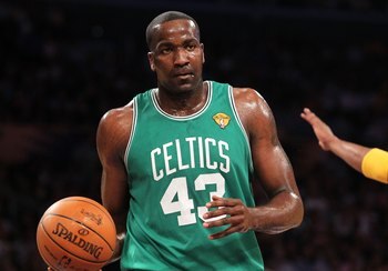 LOS ANGELES, CA - JUNE 15: Kendrick Perkins #43 of the Boston Celtics looks on while taking on the Los Angeles Lakers in Game Six of the 2010 NBA Finals at Staples Center on June 15, 2010 in Los Angeles, California. NOTE TO USER: User expressly acknowle LOS ANGELES, CA - JUNE 15: Kendrick Perkins #43 of the Boston Celtics looks on while taking on the Los Angeles Lakers in Game Six of the 2010 NBA Finals at Staples Center on June 15, 2010 in Los Angeles, California. NOTE TO USER: User expressly acknowle