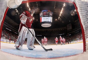 GLENDALE, AZ - APRIL 20:  Goaltender Ilya Bryzgalov #30 of the Phoenix Coyotes reacts after allowing a third period goal to Danny Cleary (not picutred) of the Detroit Red Wings in Game Four of the Western Conference Quarterfinals during the 2011 NHL Stanl