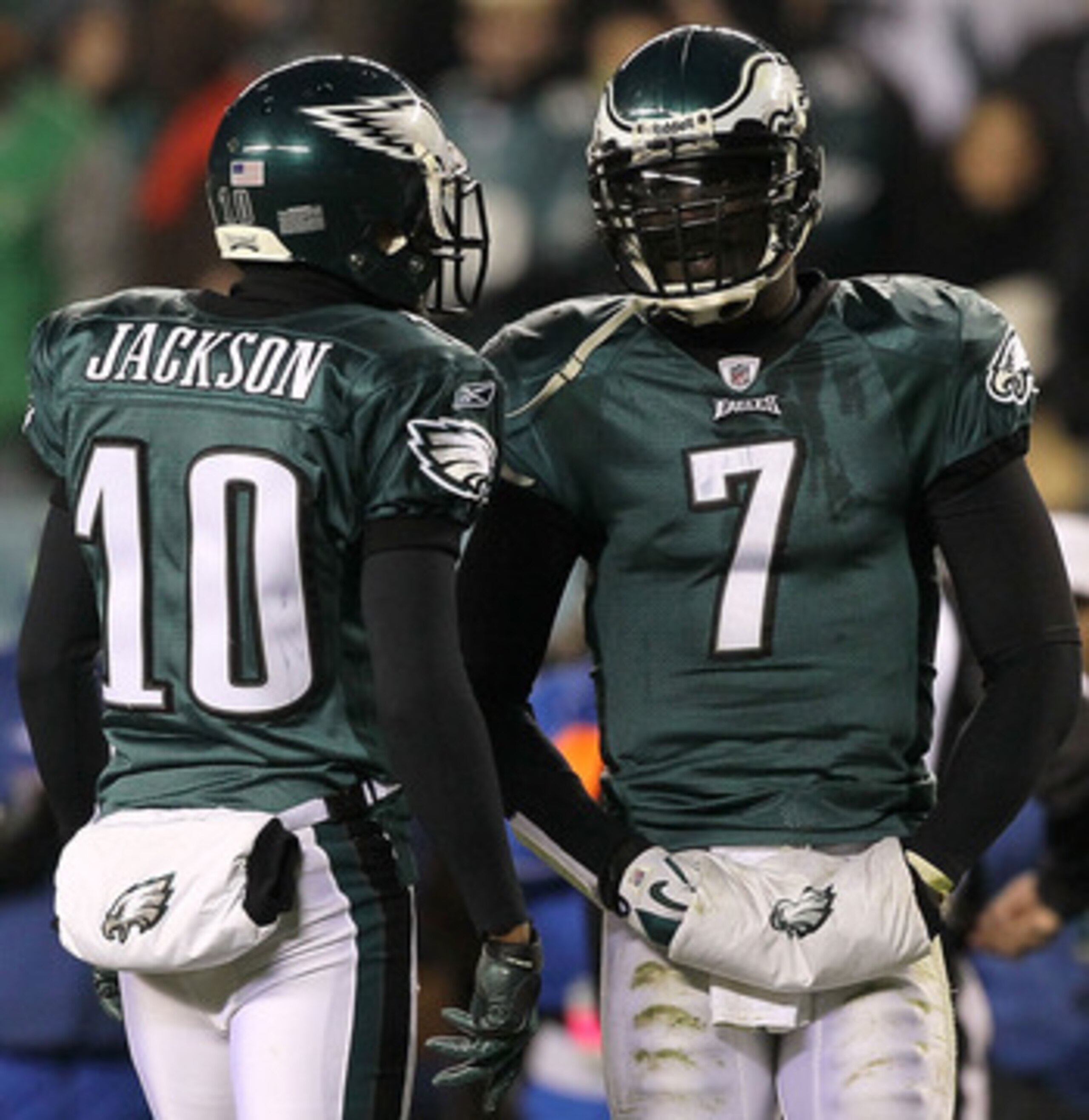 PHILADELPHIA, PA - DECEMBER 02:  Quarterback Michael Vick #7 and DeSean Jackson #10 of the Philadelphia Eagles talk on the field against the Houston Texans at Lincoln Financial Field on December 2, 2010 in Philadelphia, Pennsylvania.  (Photo by Jim McIsaa