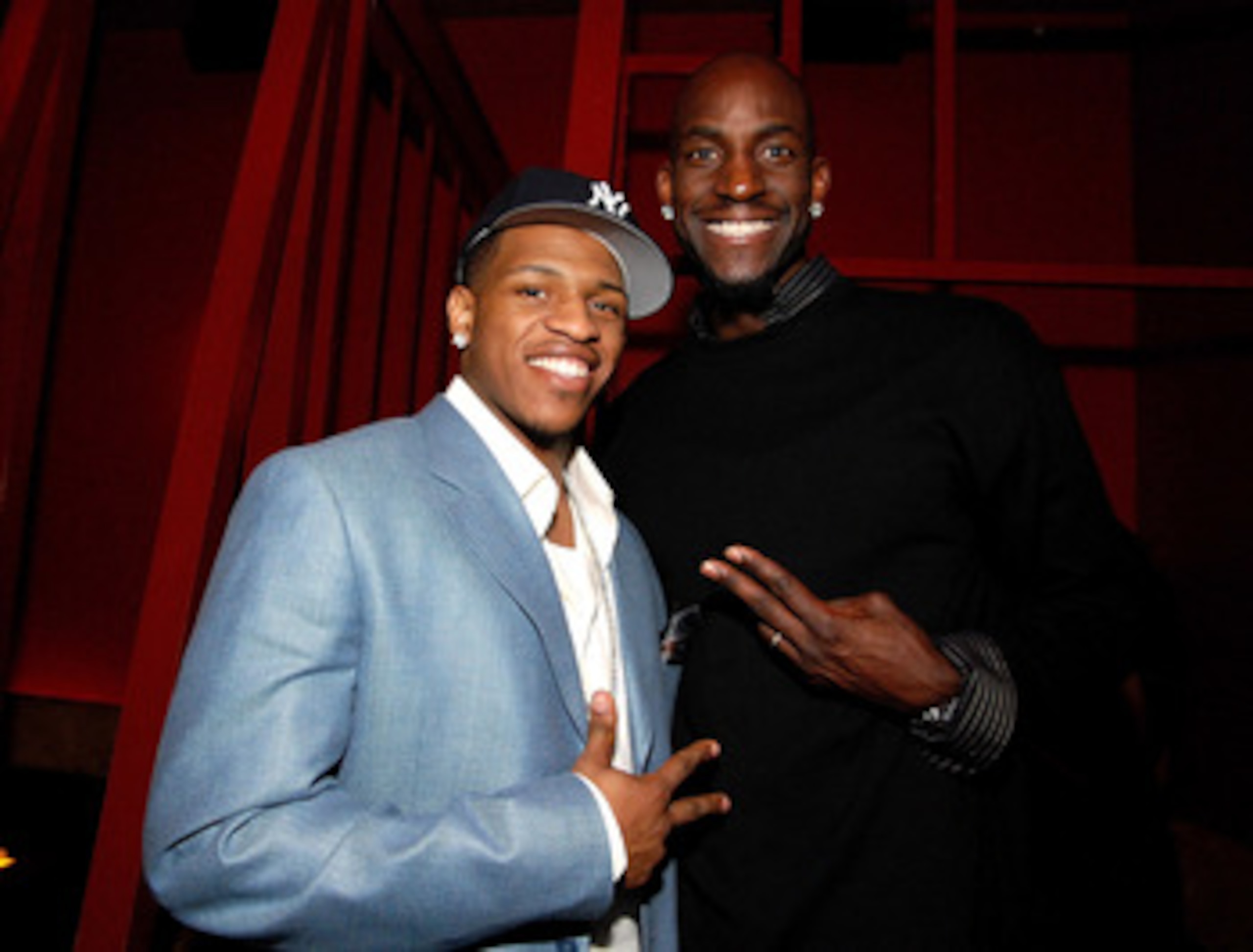 LAS VEGAS - FEBRUARY 17:  (L-R) Rashad McCants and Kevin Garnett attend the NBA All-Star Weekend Party hosted by GQ Magazine and Steve Nash of the Phoenix Suns in the VBar at the Venetian Hotel on February 17, 2007 in Las Vegas, Nevada.  (Photo by Steve S