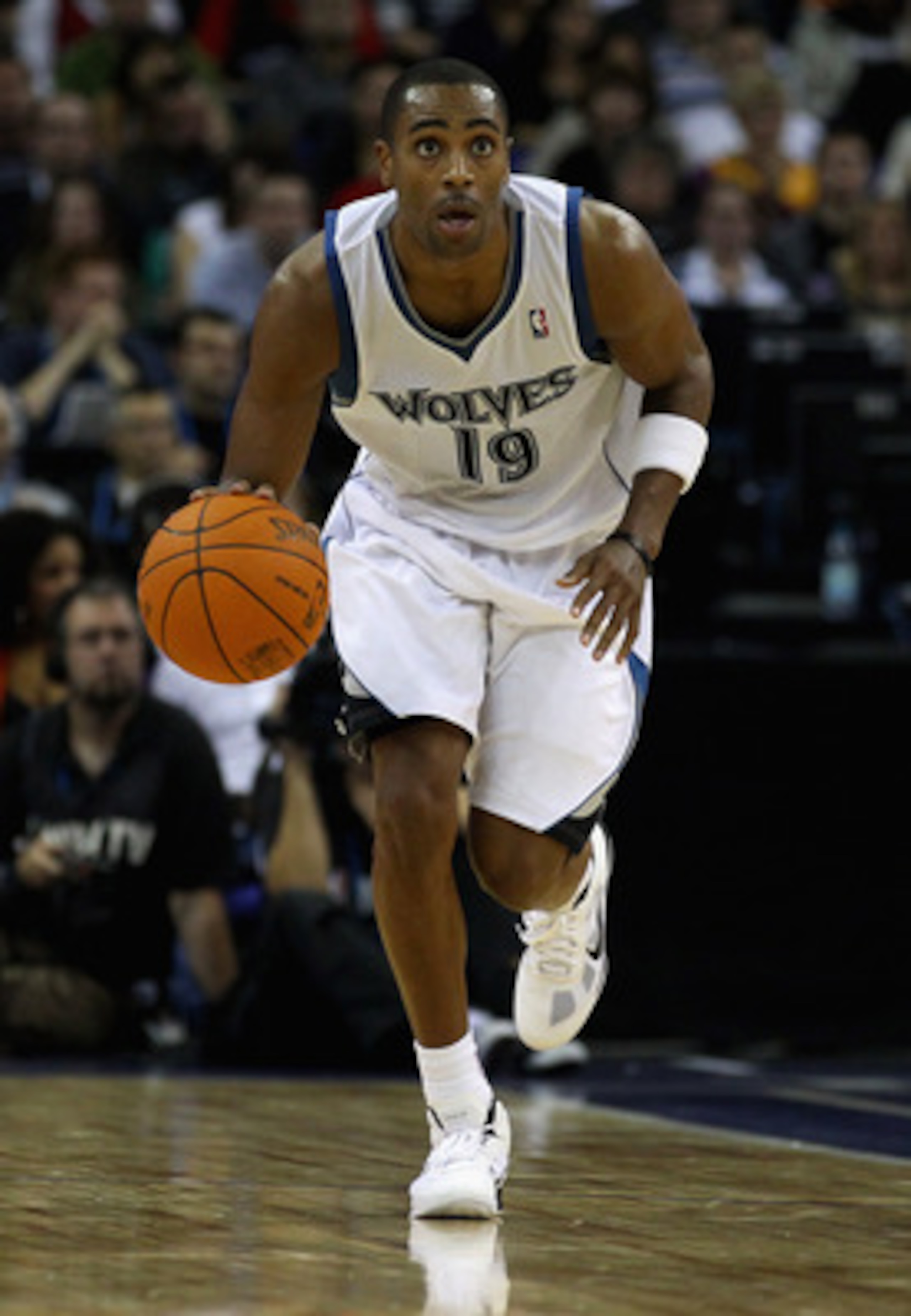 LONDON, ENGLAND - OCTOBER 04:  Wayne Ellington of the Minnesota Timberwolves in action during the NBA Europe Live match between the Los Angeles Lakers and the Minnesota Timberwolves at the O2 arena on October 4, 2010 in London, England.  (Photo by Clive R