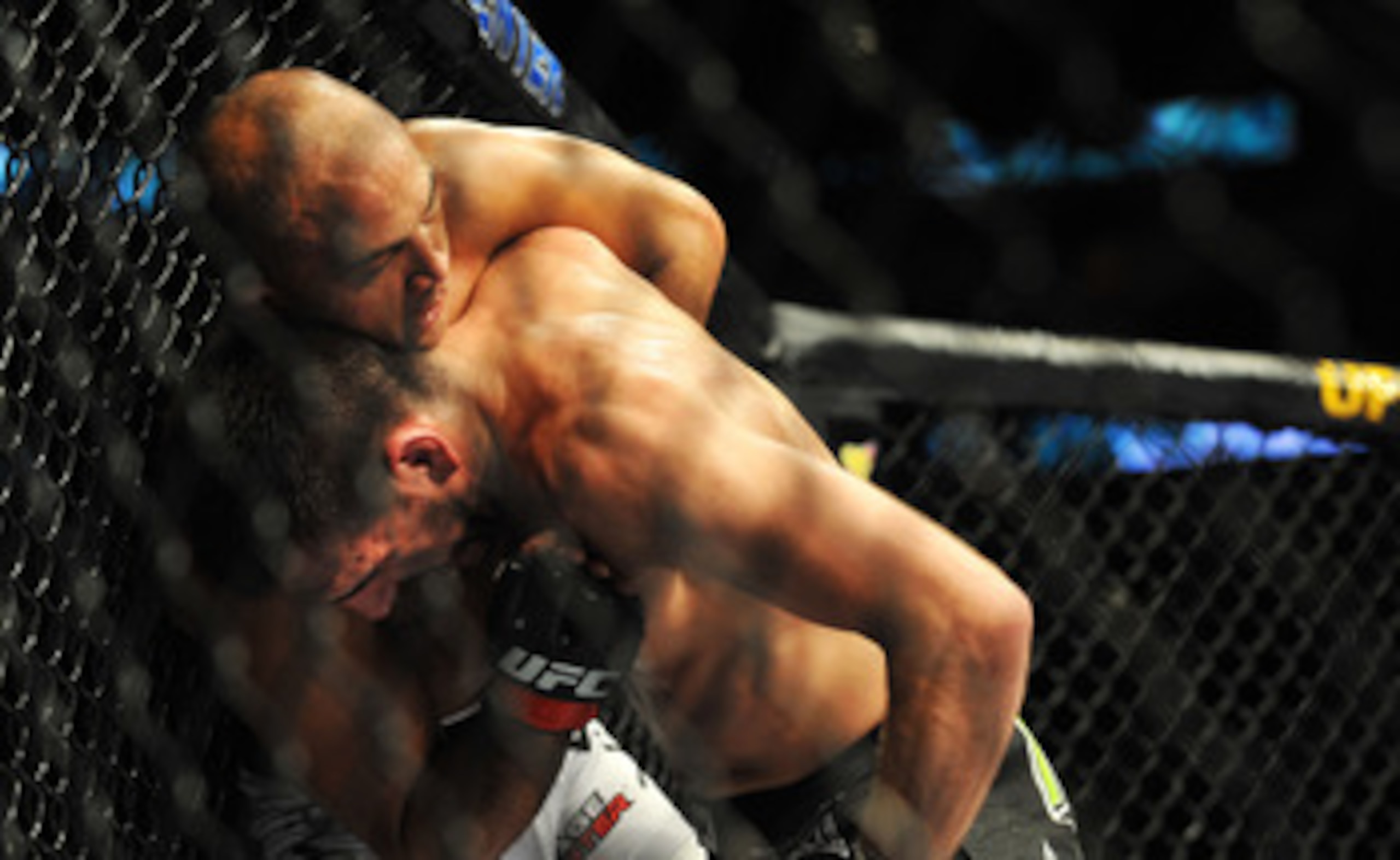 PHILADELPHIA - AUGUST 08:  (L-R) Lightweight champion BJ Penn battles Kenny Florian during their lightweight championship title bout at UFC 101: Declaration at the Wachovia Center on August 8, 2009 in Philadelphia, Pennsylvania.  (Photo by Jon Kopaloff/Ge
