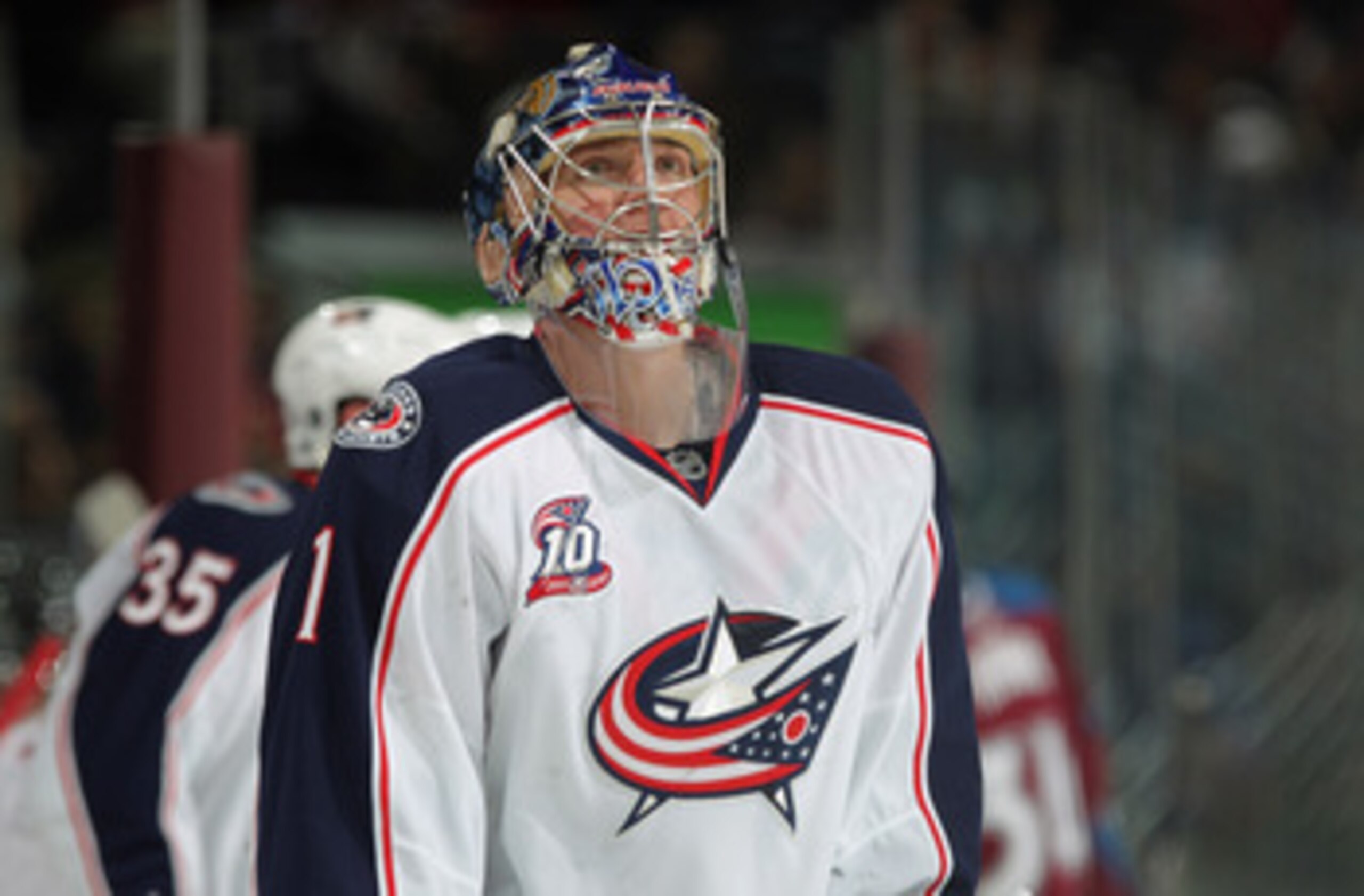DENVER, CO - MARCH 22:  Goalie Steve Mason #1 of the Columbus Blue Jackets looks on during a break in the action against the Colorado Avalanche at the Pepsi Center on March 22, 2011 in Denver, Colorado. Mason collect the loss as the Avalanche defeated the