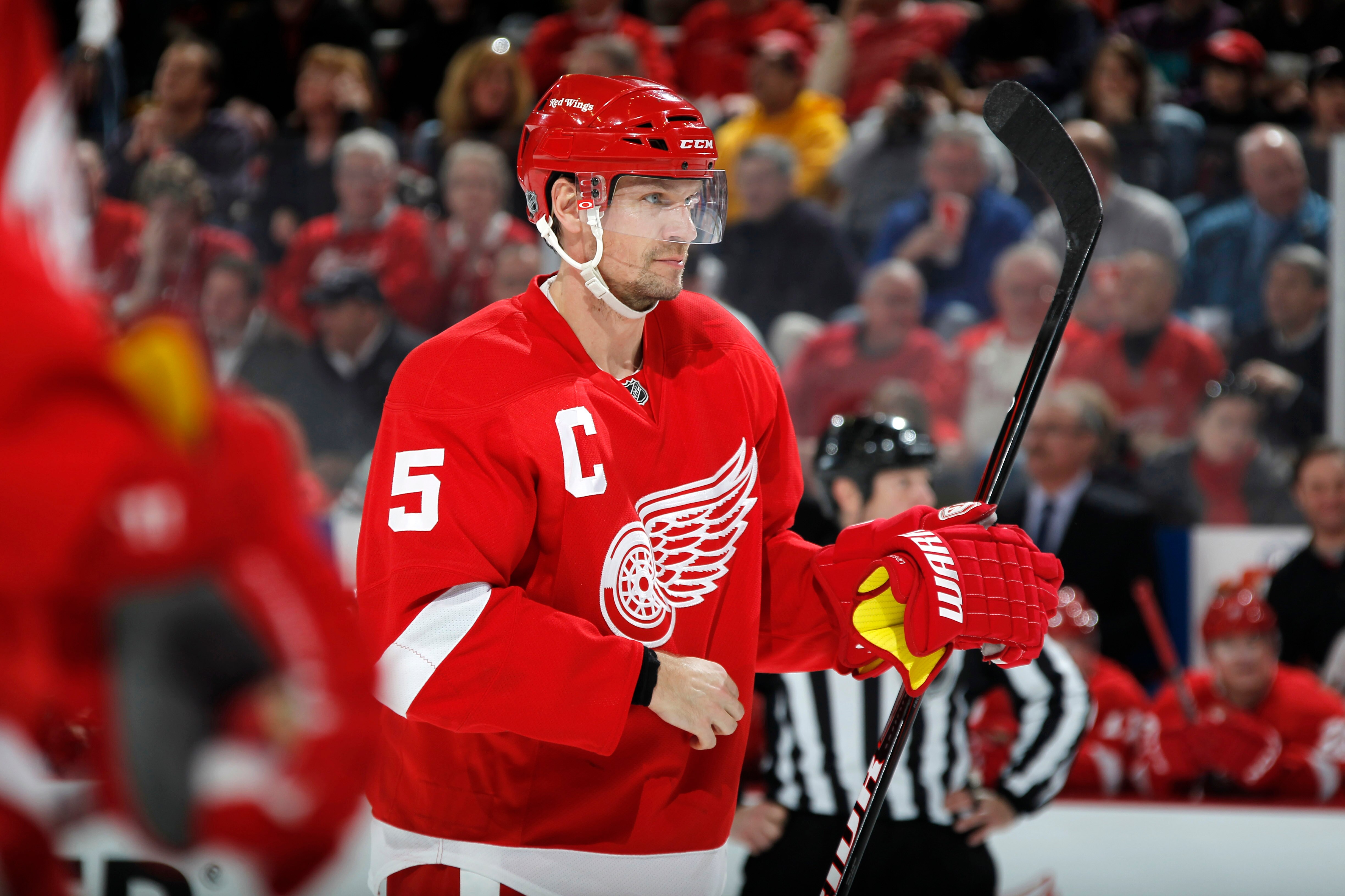 DETROIT, MI - FEBRUARY 13:  Nicklas Lidstrom #5 of the Detroit Red Wings looks on against the Boston Bruins on February 13, 2011 in Detroit, Michigan.  (Photo by Gregory Shamus/Getty Images)