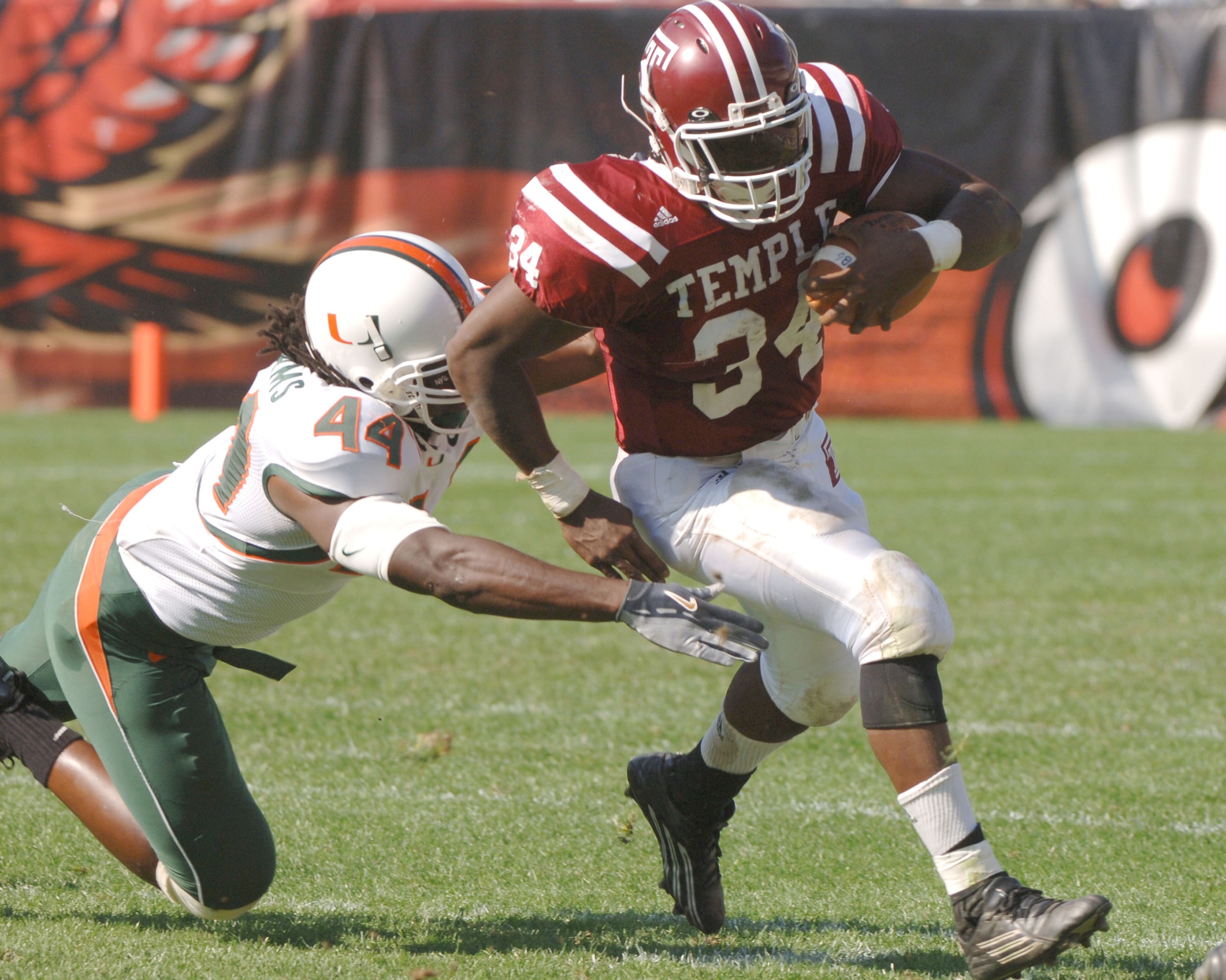 Temple running back Umar Ferguson rushes upfield against the University of Miami  at Lincoln Financial Field, October 15, 2005, in Philadelphia.  The Hurricanes defeated the Owls  34 - 3. (Photo by A. Messerschmidt/Getty Images) *** Local Caption ***