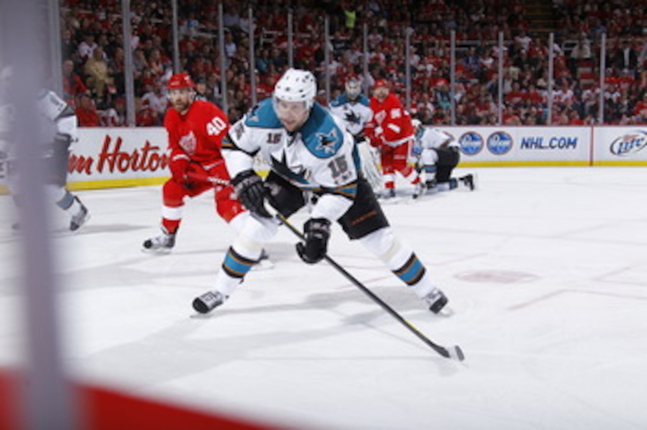 DETROIT - MAY 6: Dany Heatley #15 of the San Jose Sharks controls the puck while playing the Detroit Red Wings in Game Four of the Western Conference Semifinals during the 2011 NHL Stanley Cup Playoffs on May 6, 2011 at Joe Louis Arena in Detroit, Michiga