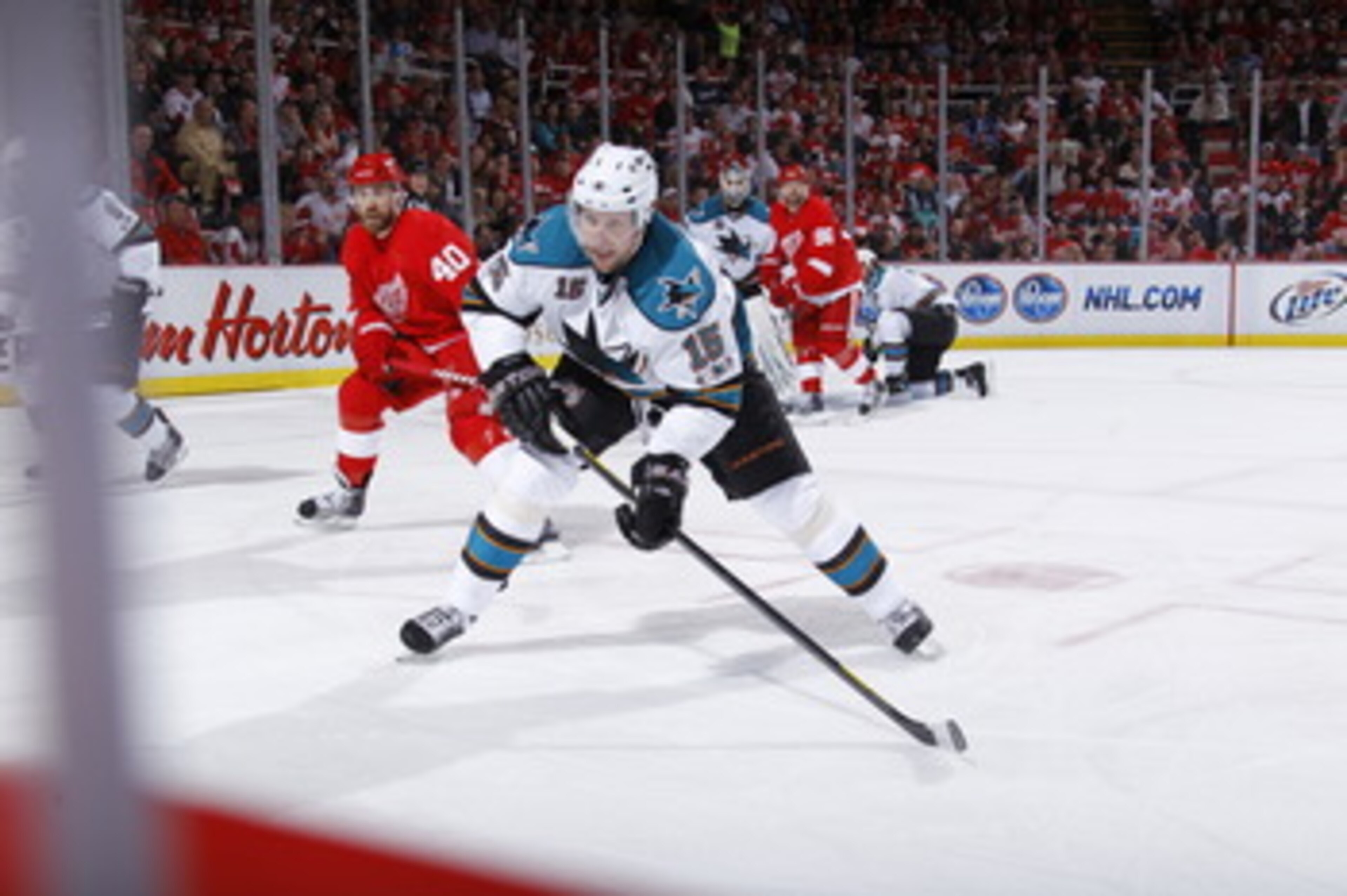 DETROIT - MAY 6: Dany Heatley #15 of the San Jose Sharks controls the puck while playing the Detroit Red Wings in Game Four of the Western Conference Semifinals during the 2011 NHL Stanley Cup Playoffs on May 6, 2011 at Joe Louis Arena in Detroit, Michiga