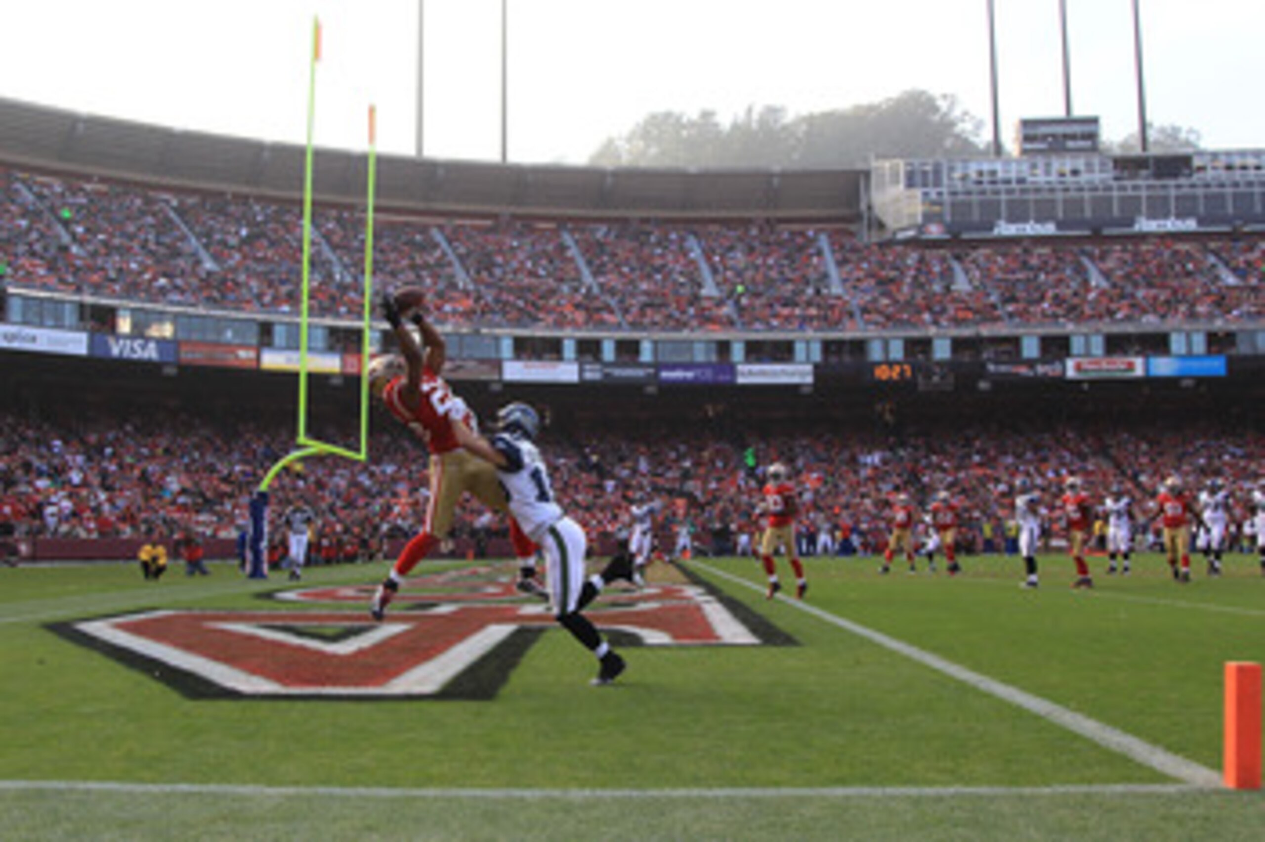 SAN FRANCISCO - DECEMBER 12:    Nate Clements #22 of the San Francisco 49ers intercepts a ball in the endzone against the Seattle Seahawks during an NFL game at Candlestick Park on December 12, 2010 in San Francisco, California.  (Photo by Jed Jacobsohn/G