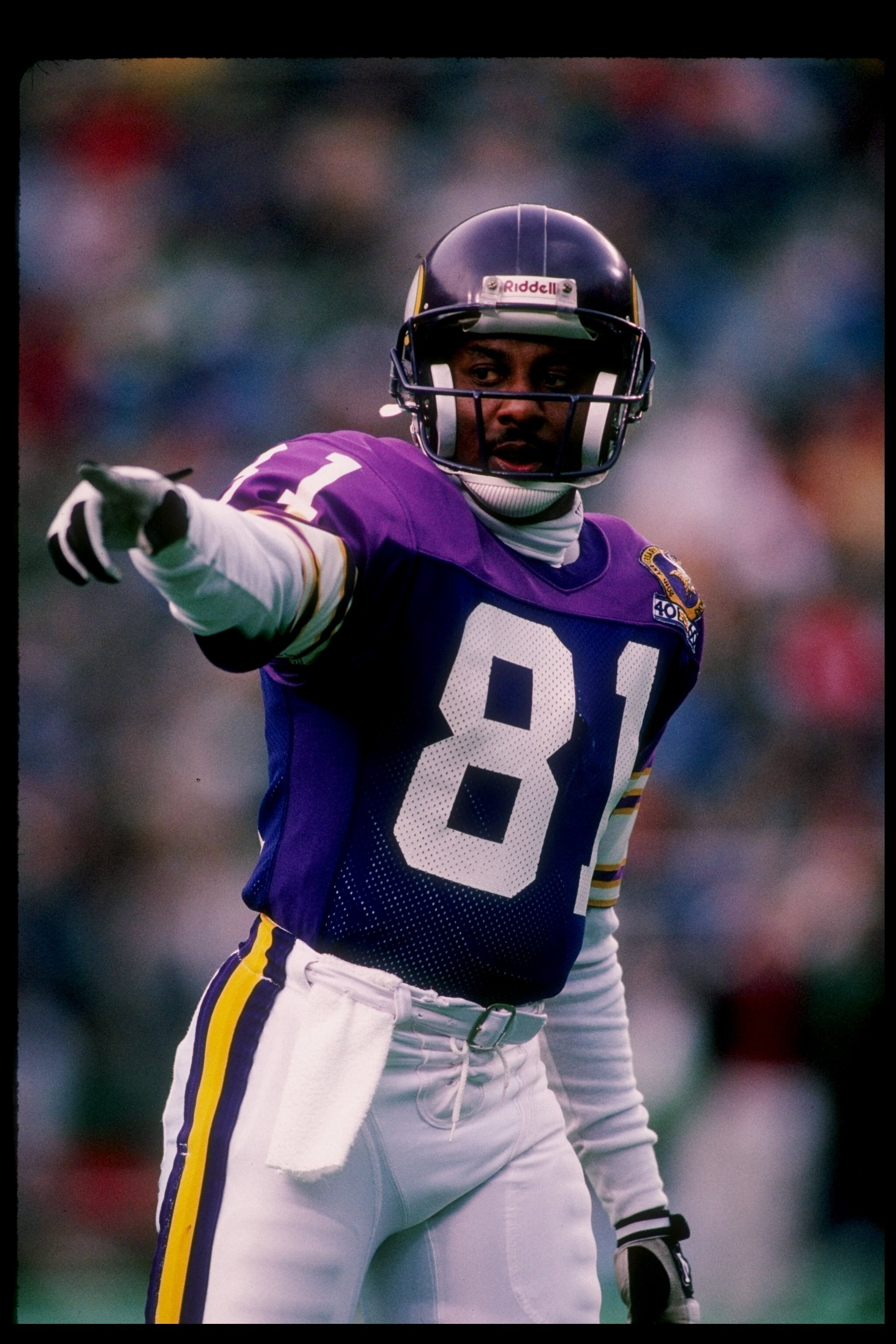 19 Nov 1989: Wide receiver Anthony Carter of the Minnesota Vikings in action during a game against the Philadelphia Eagles at Veterans Stadium in Philadelphia, Pennsylvania. The Eagles won the game 10-9.