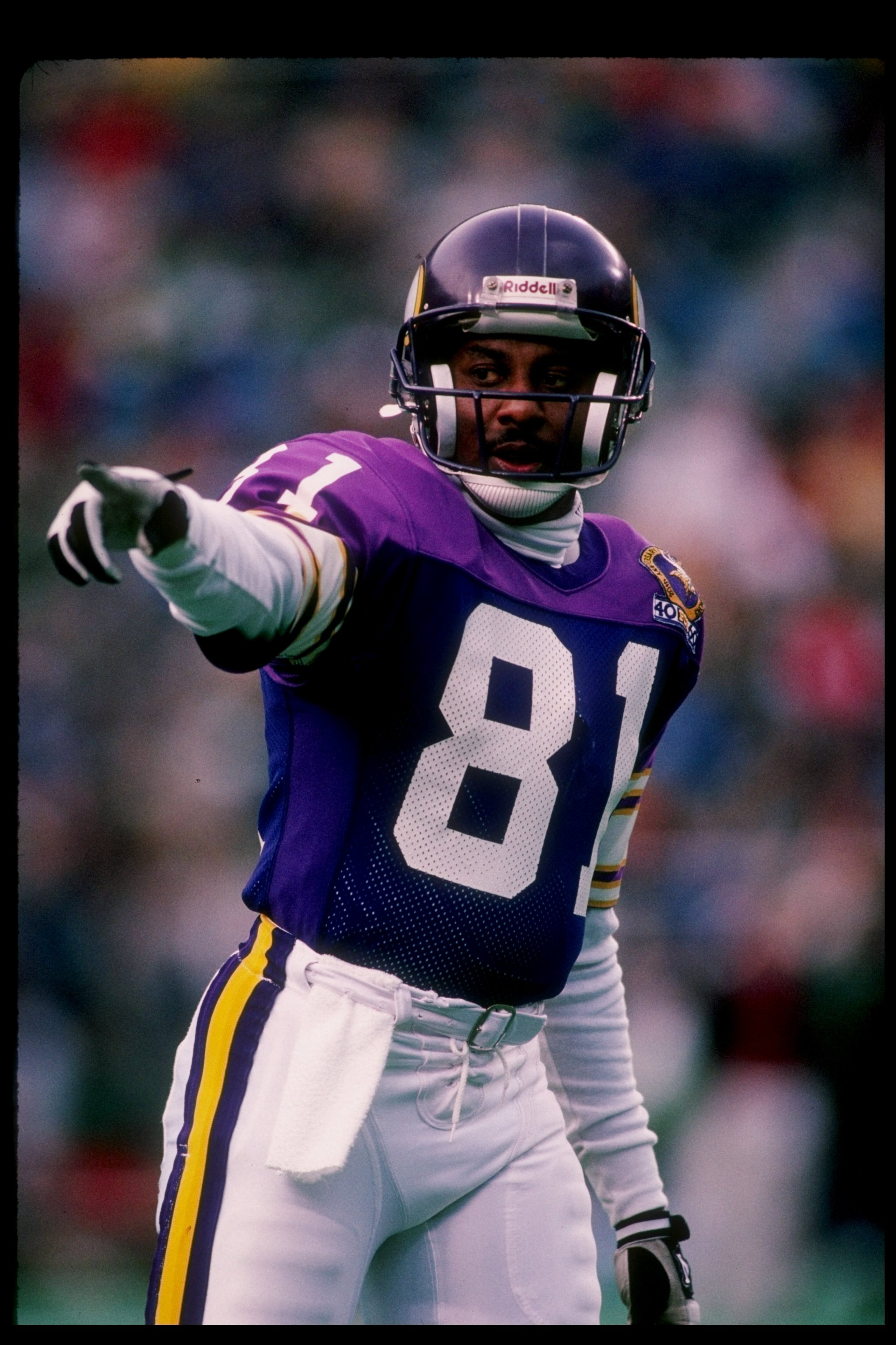 19 Nov 1989: Wide receiver Anthony Carter of the Minnesota Vikings in action during a game against the Philadelphia Eagles at Veterans Stadium in Philadelphia, Pennsylvania. The Eagles won the game 10-9.