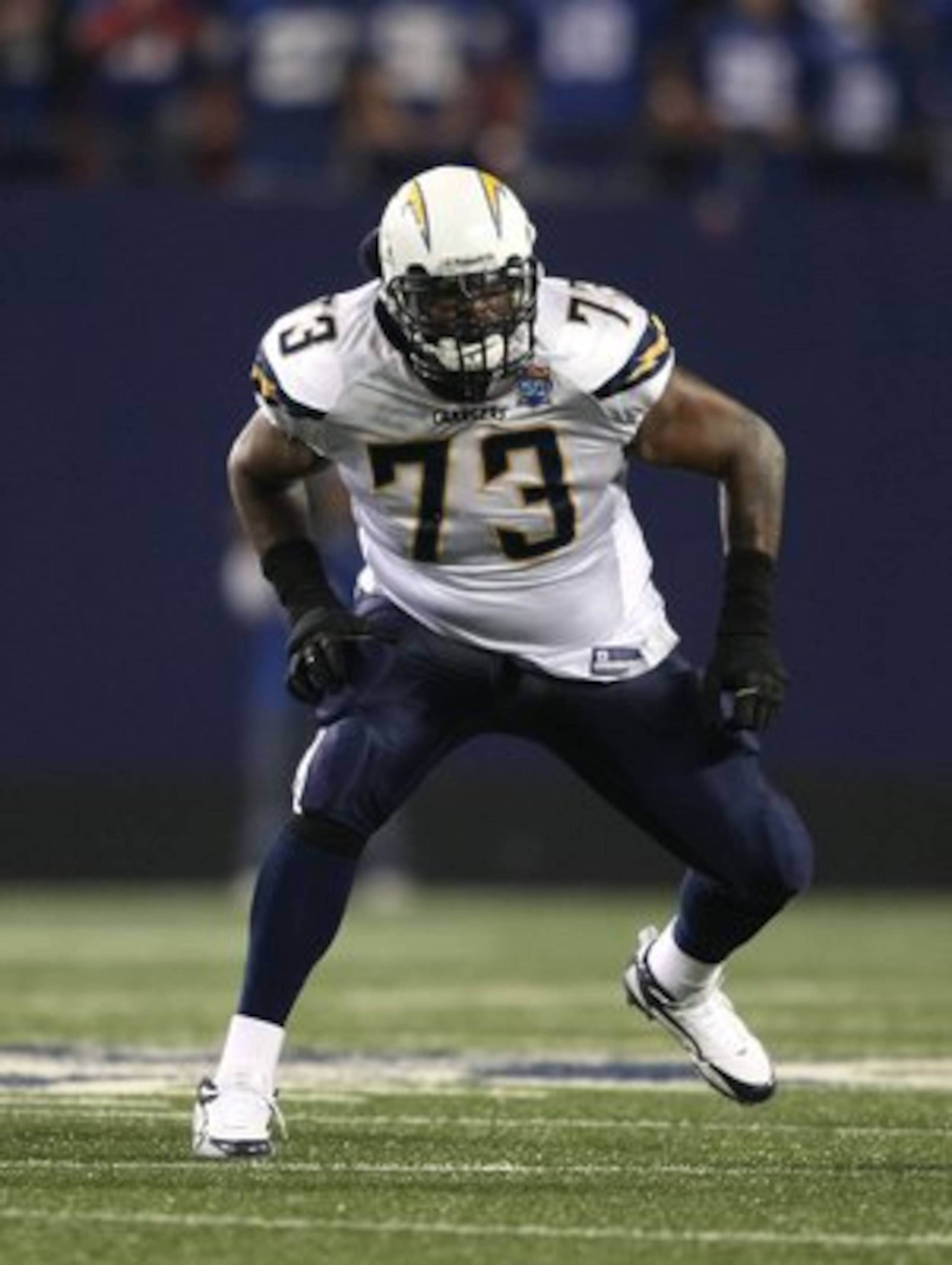 EAST RUTHERFORD, NJ - NOVEMBER 8:  Marcus McNeill #73 of the San Diego Chargers against the New York Giants at Giants Stadium on November 8, 2009 in East Rutherford, New Jersey. The Chargers defeated the Giants 21-20.  (Photo by Nick Laham/Getty Images)