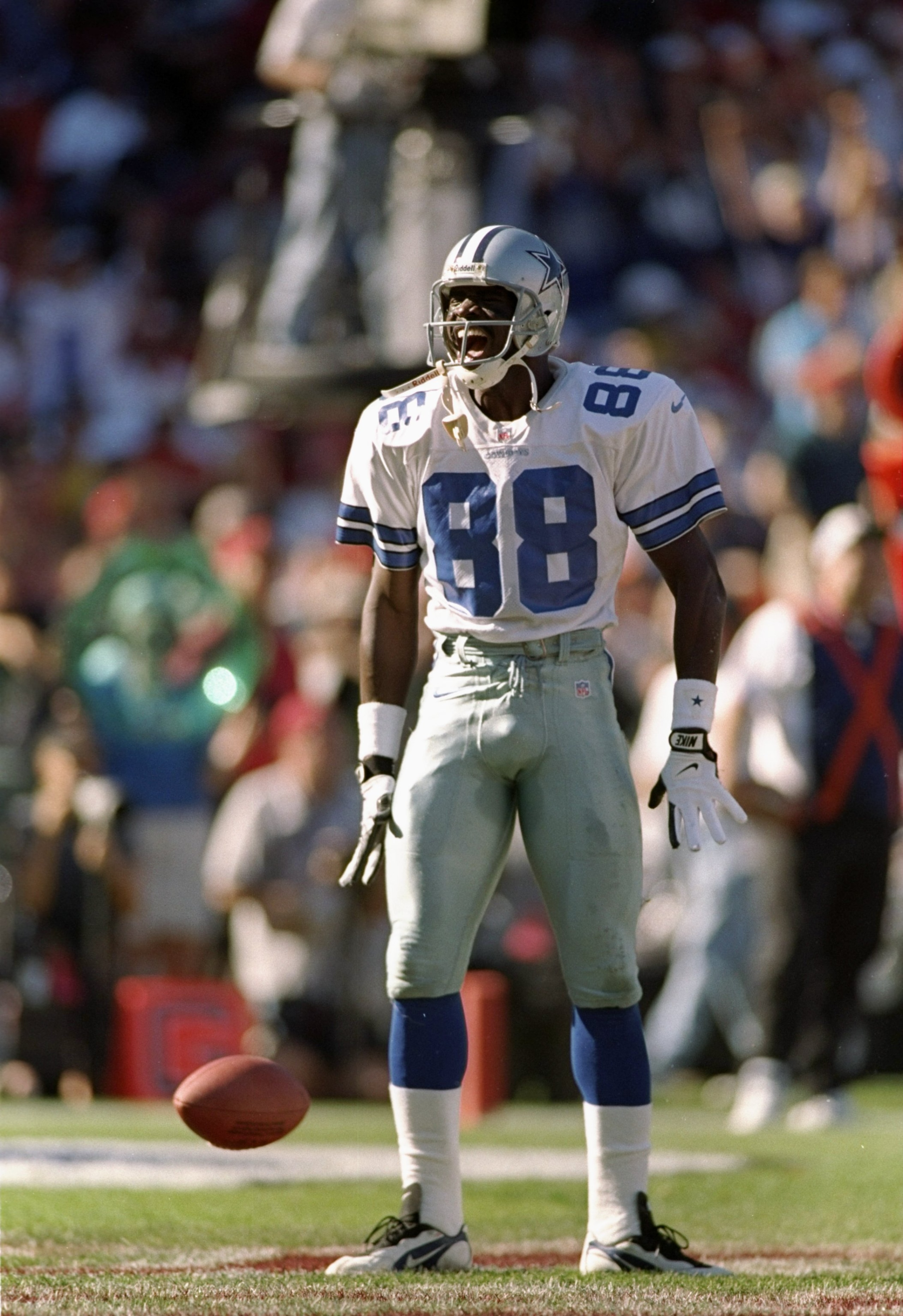 2 Nov 1997:  Wide receiver Michael Irvin of the Dallas Cowboys celebrates after scoring a touchdown during the Cowboys 17-10 loss to the San Francisco 49ers at 3Com Park in San Francisco, California. Mandatory Credit: Otto Greule  /Allsport
