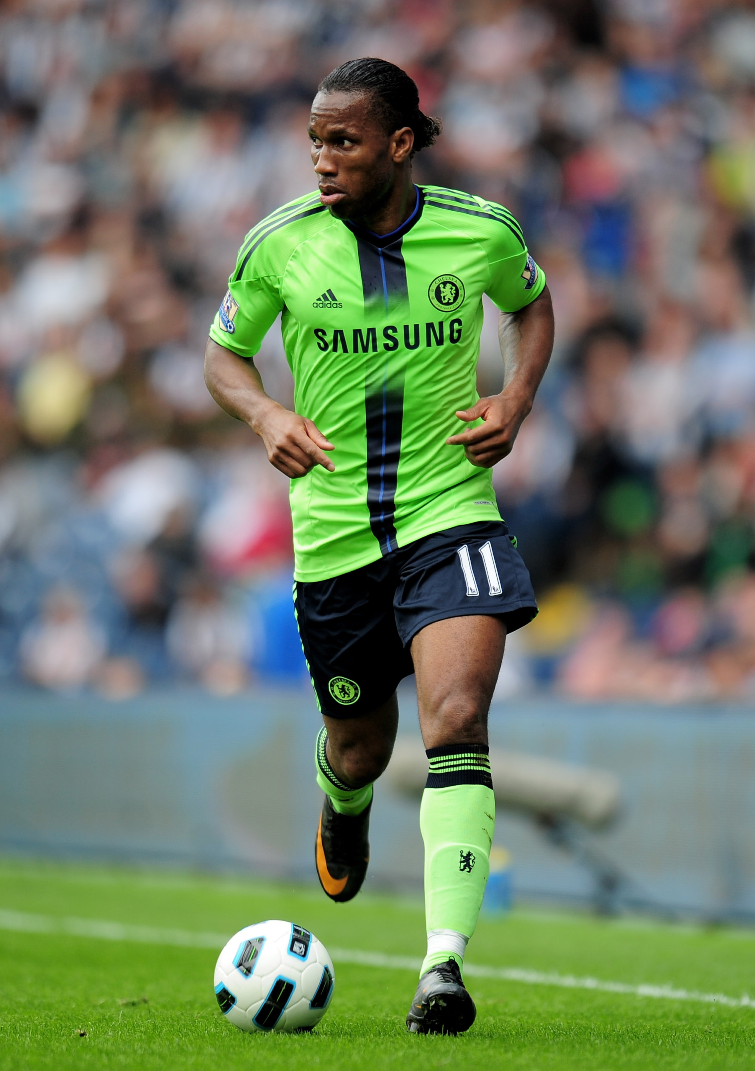WEST BROMWICH, ENGLAND - APRIL 16:   Didier Drogba of Chelsea in action during the Barclays Premier League match between West Bromich Albion and Chelsea at The Hawthorns on April 16, 2011 in West Bromwich, England.  (Photo by Shaun Botterill/Getty Images)
