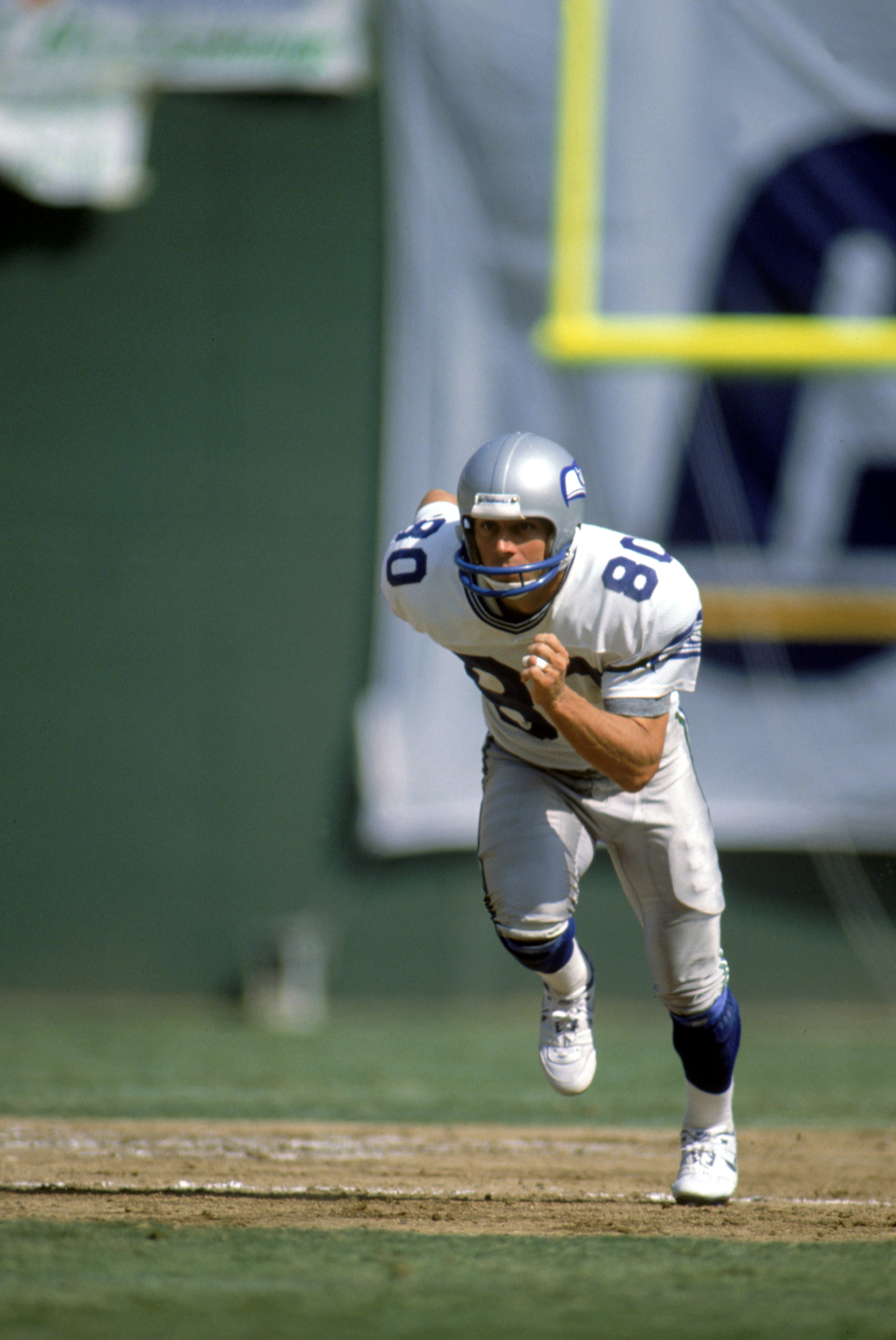 SEATTLE - SEPTEMBER 18:  Wide receiver Steve Largent #80 of the Seattle Seahawks runs a pattern during a game against the San Diego Chargers at The Kingdome during the 1988 NFL season in Seattle, Washington.  The Chargers defeated the Seahawks 17-6.  (Pho