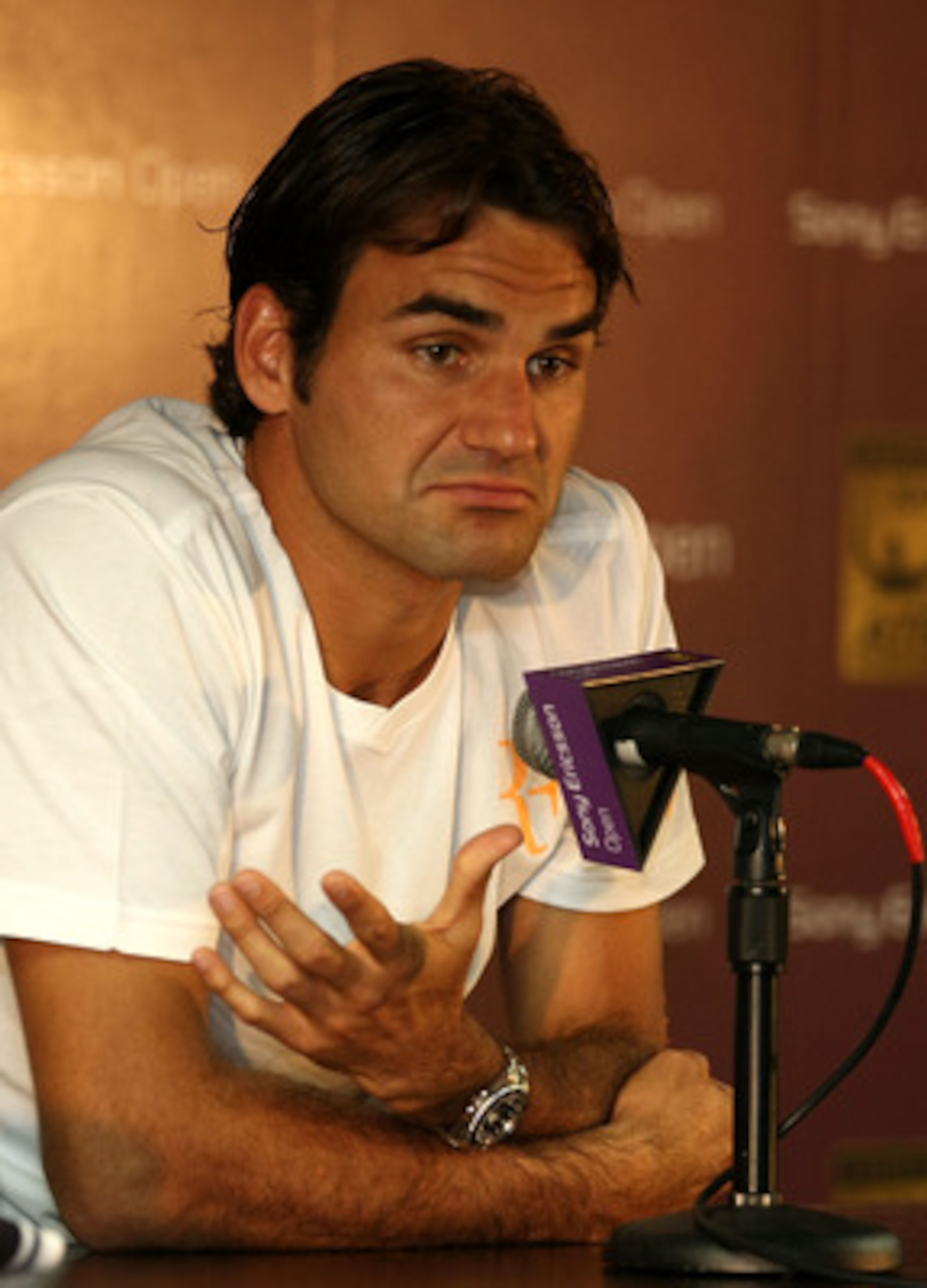 KEY BISCAYNE, FL - MARCH 23:  Roger Federer of Switzerland answers questions at a press conference during the Sony Ericsson Open at Crandon Park Tennis Center on March 23, 2011 in Key Biscayne, Florida.  (Photo by Al Bello/Getty Images)