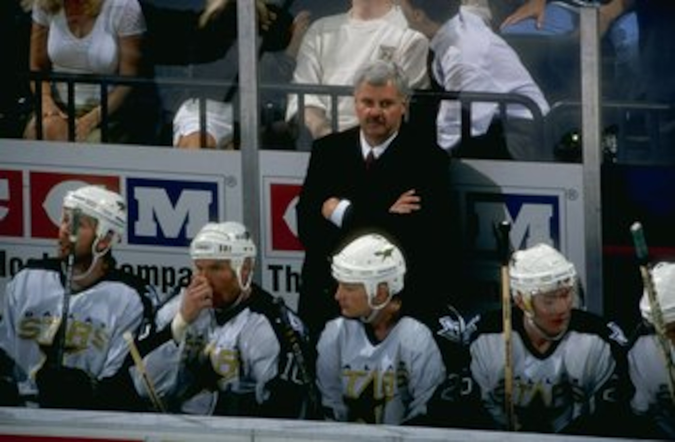 26 May 1998:   A general view of the Dallas Stars bench and Stars head coach Ken Hitchcock during the NHL Western Conference Final game against the Detroit Red Wings at the Reunion Arena in Dallas, Texas. The Stars defeated the Red Wings 3-1. Mandatory Cr