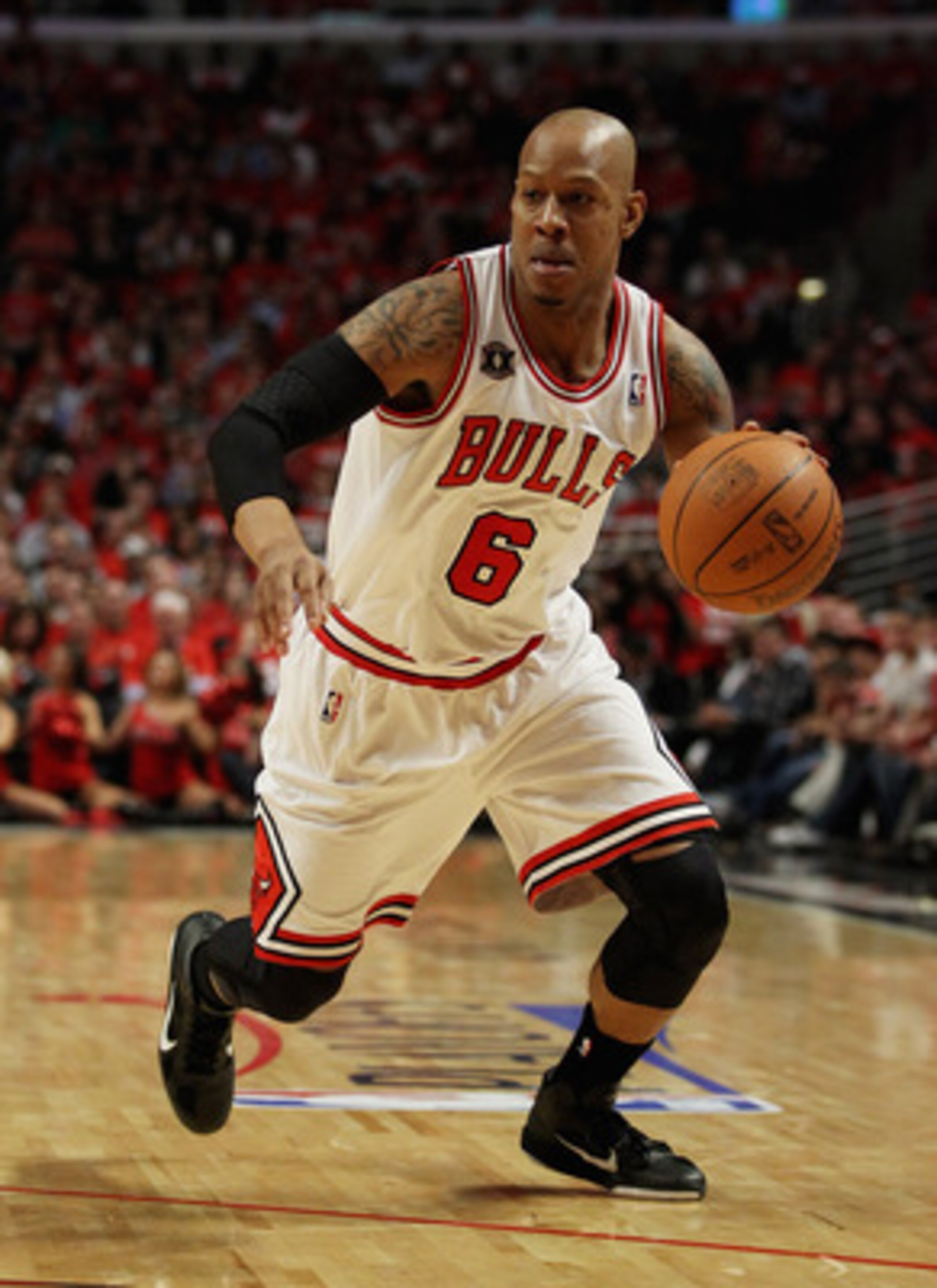 CHICAGO, IL - MAY 10: Keith Bogans #6 of the Chicago Bulls moves against the Atlanta Hawks in Game Five of the Eastern Conference Semifinals in the 2011 NBA Playoffs at the United Center on May 10, 2011 in Chicago, Illinois. The Bulls defeated the Hawks 9