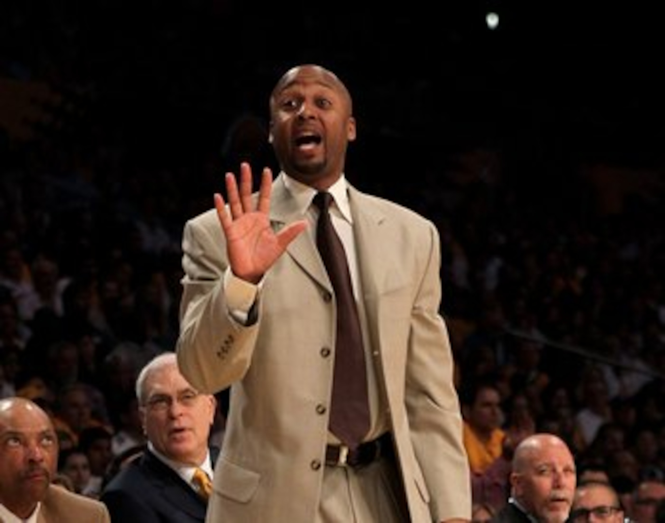 LOS ANGELES - APRIL 18:  Assistant coach Brian Shaw of the Los Angeles Lakers gives instructions against the Oklahoma City Thunder during  Game One of the Western Conference Quarterfinals of the 2010 NBA Playoffs on April 18, 2010 at Staples Center in Los