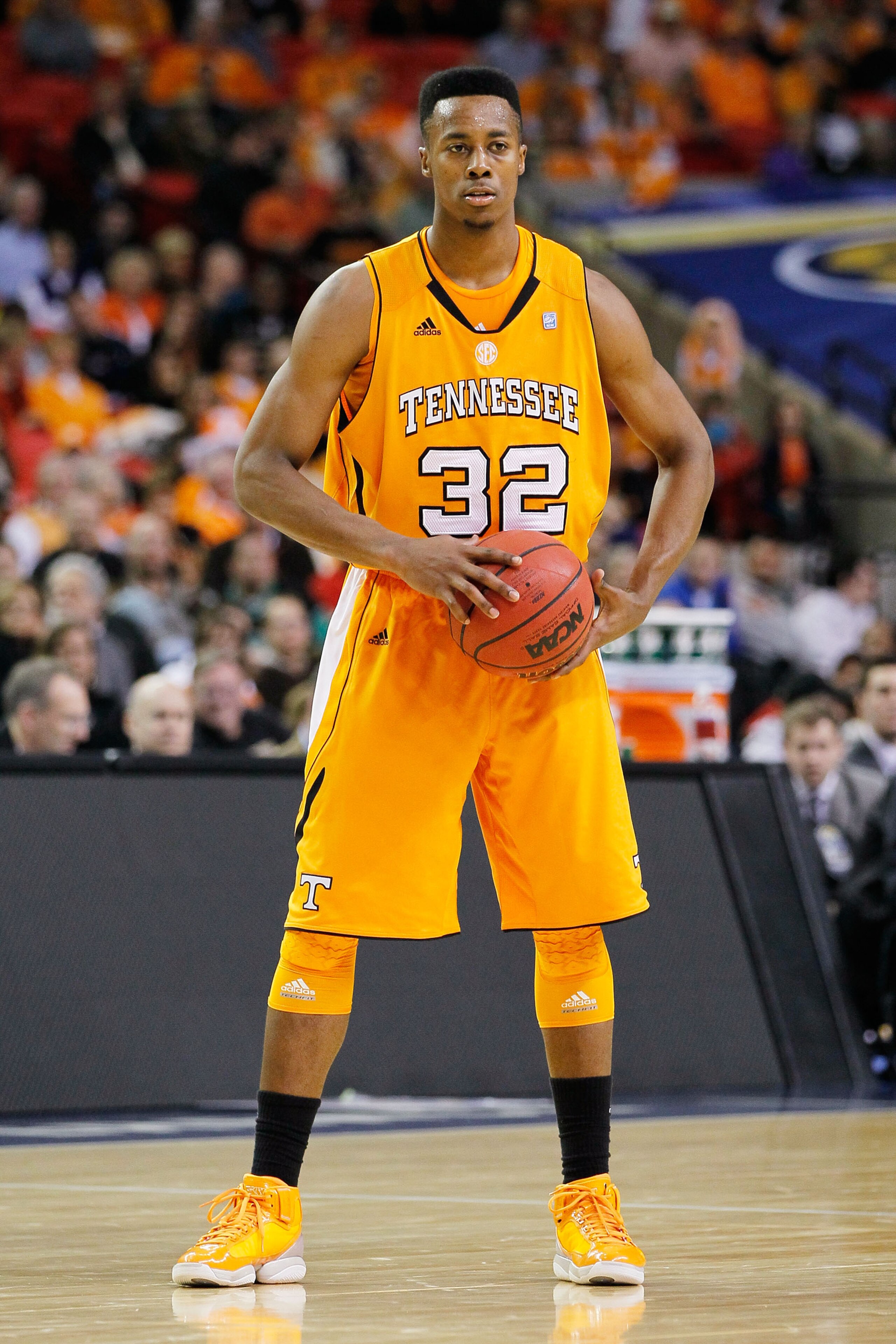 ATLANTA, GA - MARCH 10:  Scotty Hopson #32 of the Tennessee Volunteers handles the ball against the Arkansas Razorbacks during the first round of the SEC Men's Basketball Tournament at the Georgia Dome on March 10, 2011 in Atlanta, Georgia.  (Photo by Kev