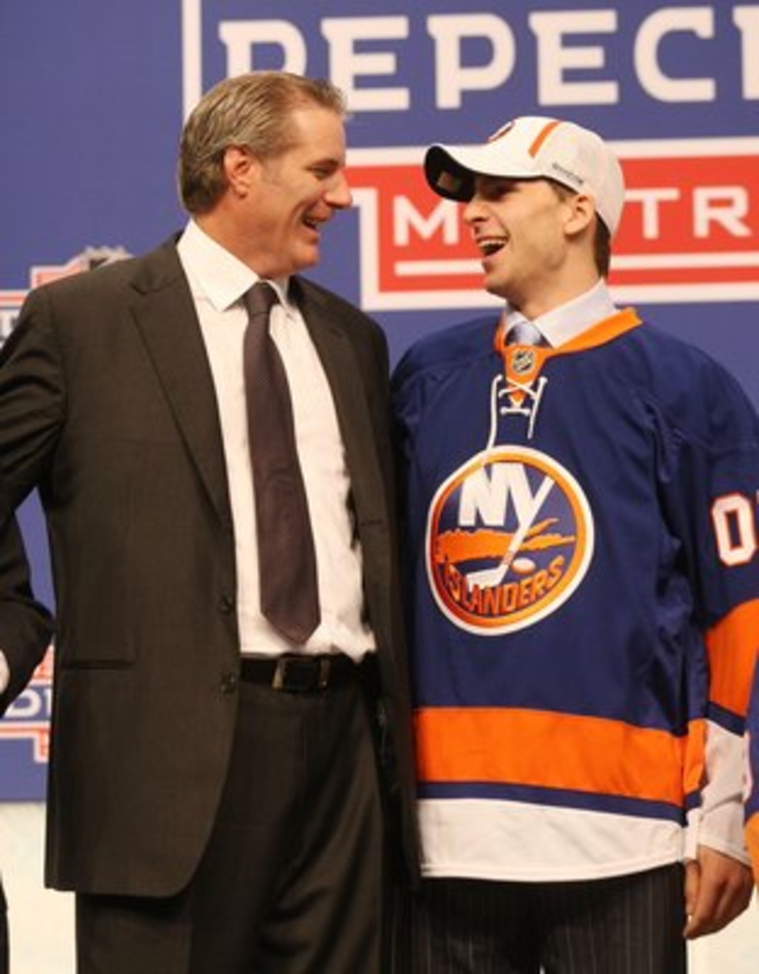 MONTREAL, QC - JUNE 26: (L-R) Garth Snow and John Tavares of the New York Islanders photographed during the first round of the 2009 NHL Entry Draft at the Bell Centre on June 26, 2009 in Montreal, Quebec, Canada.  (Photo by Bruce Bennett/Getty Images)