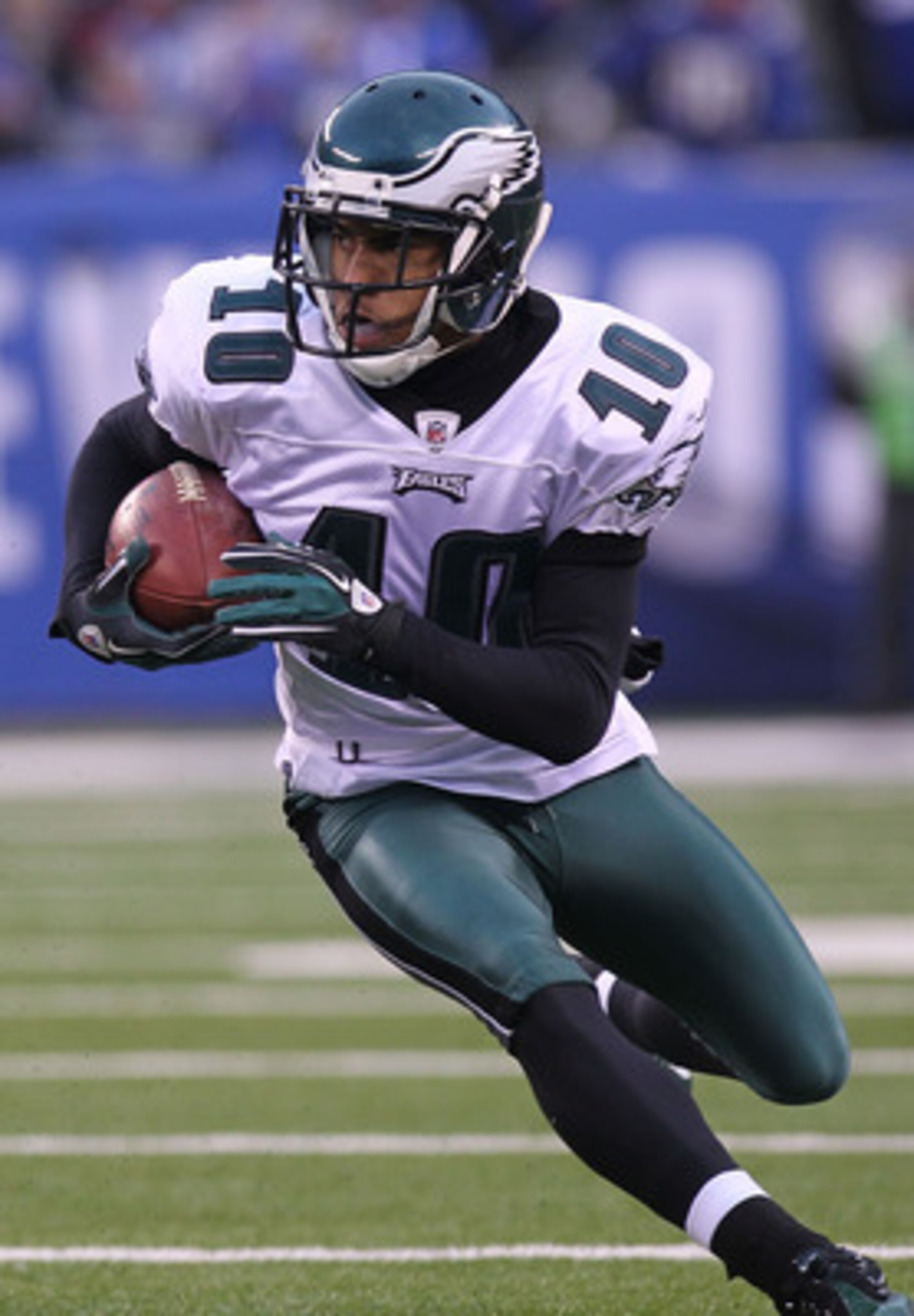 EAST RUTHERFORD, NJ - DECEMBER 19:  DeSean Jackson #10 of the Philadelphia Eagles against  the New York Giants at New Meadowlands Stadium on December 19, 2010 in East Rutherford, New Jersey.  (Photo by Nick Laham/Getty Images)