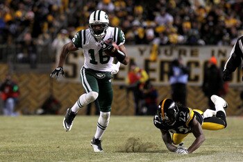 PITTSBURGH, PA - JANUARY 23:  Brad Smith #16 of the New York Jets runs with the ball against William Gay #22 of the Pittsburgh Steelers during the 2011 AFC Championship game at Heinz Field on January 23, 2011 in Pittsburgh, Pennsylvania. The Steelers won 