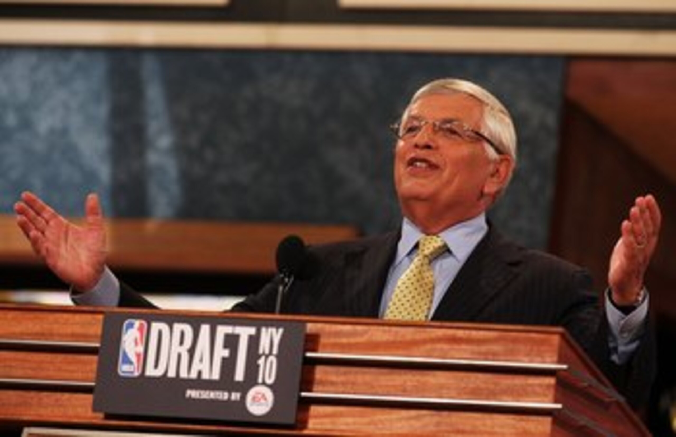 NEW YORK - JUNE 24:  NBA Commisioner David Stern speaks at the NBA Draft at Madison Square Garden on June 24, 2010 in New York, New York.  (Photo by Al Bello/Getty Images)