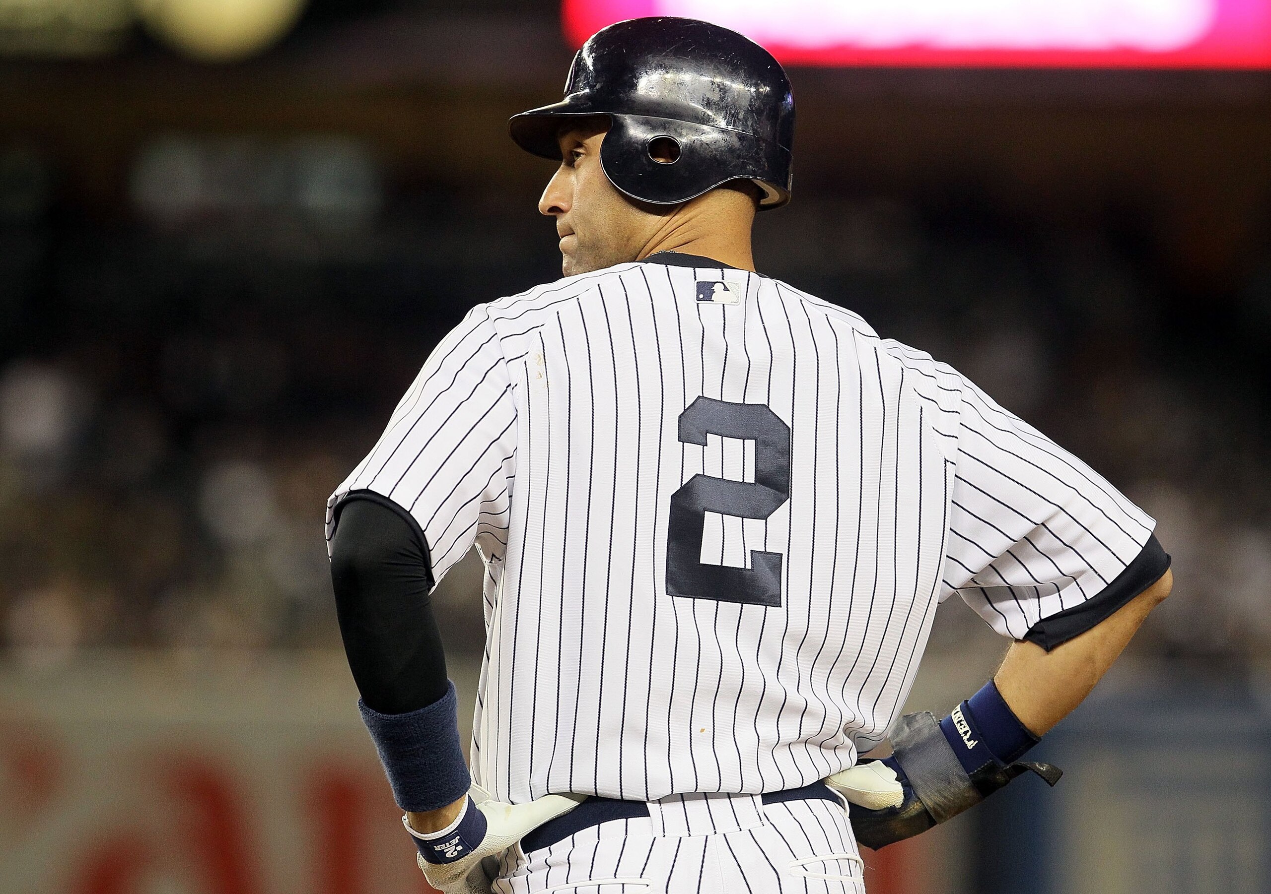 NEW YORK, NY - MAY 14:  Derek Jeter #2 of the New York Yankees in action against the Boston Red Sox on May 14, 2011 at Yankee Stadium in the Bronx borough of New York City.  (Photo by Jim McIsaac/Getty Images)