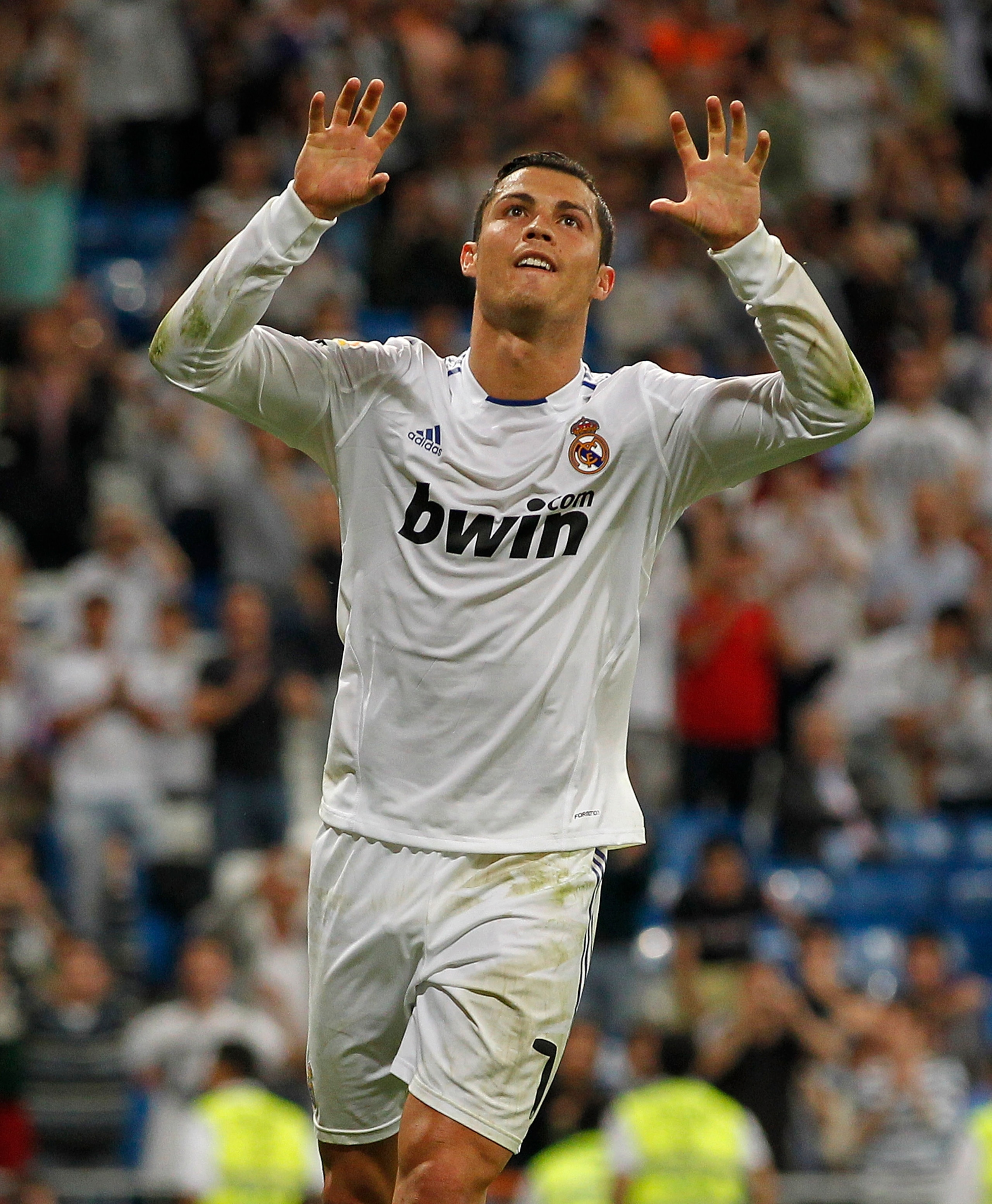 MADRID, SPAIN - MAY 10:  Cristiano Ronaldo of Real Madrid celebrates after scoring his side fourth goal during the La Liga match between Real Madrid and Getafe at Estadio Santiago Bernabeu on May 10, 2011 in Madrid, Spain.  (Photo by Angel Martinez/Getty