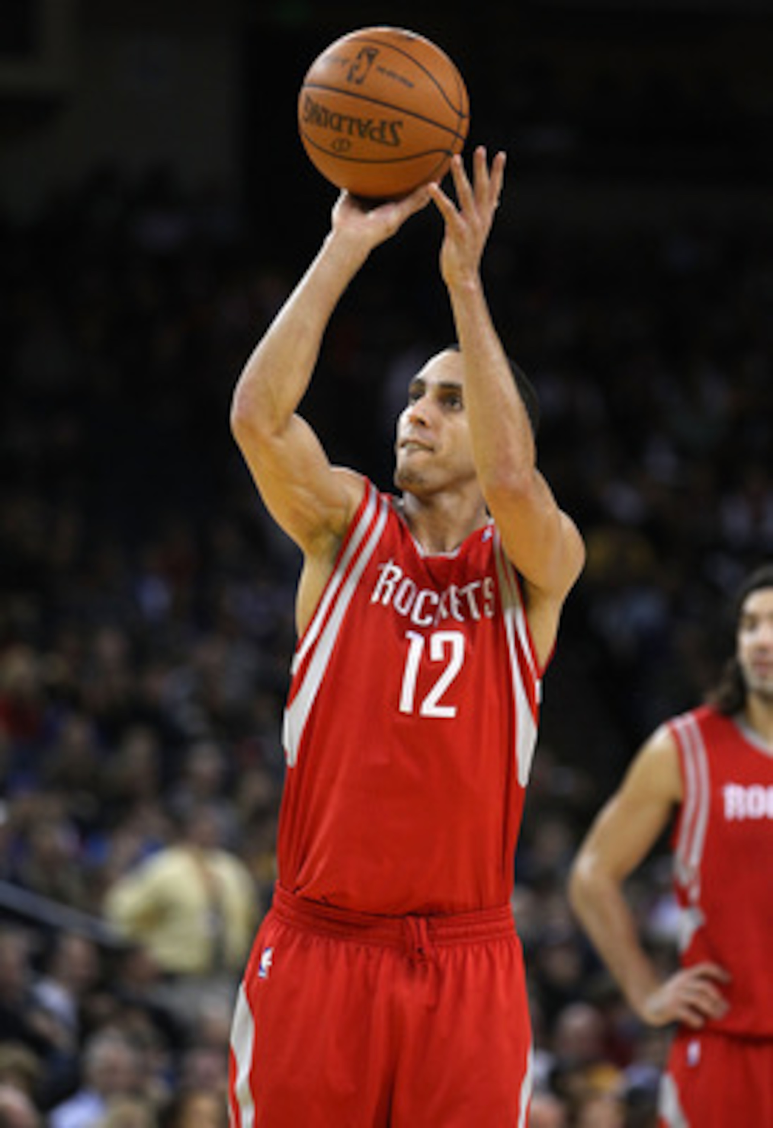 OAKLAND, CA - DECEMBER 20:  Kevin Martin #12 of the Houston Rockets in action against the Golden State Warriors at Oracle Arena on December 20, 2010 in Oakland, California. NOTE TO USER: User expressly acknowledges and agrees that, by downloading and or u