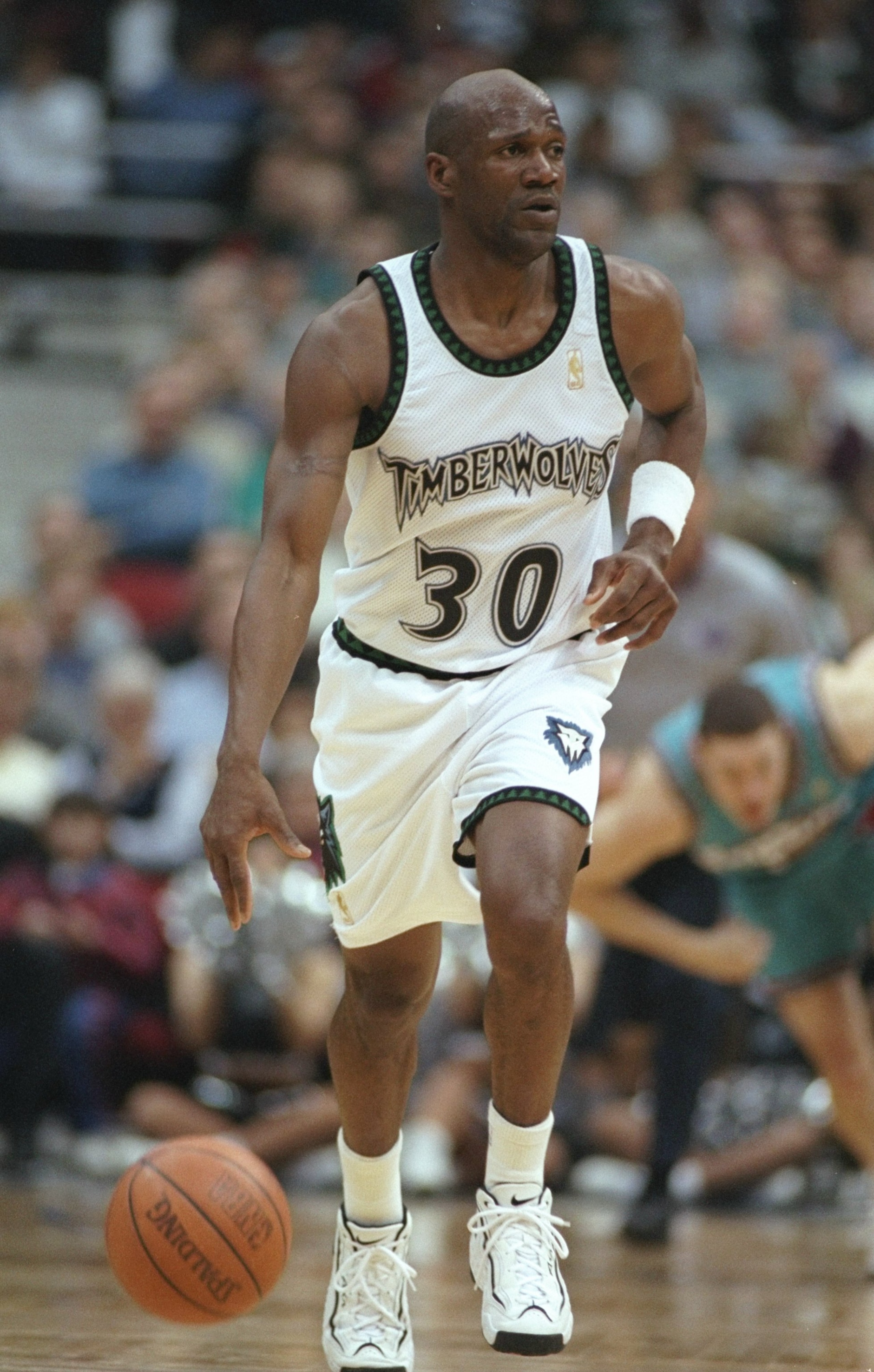 6 Feb 1997:  Guard Terry Porter of the of the Minnesota Timberwolves dribbles the ball down the court during a game against the Vancouver Grizzlies at the Target Center in Minneapolis, Minnesota.  The Timberwolves won the game 103-86. Mandatory Credit: El