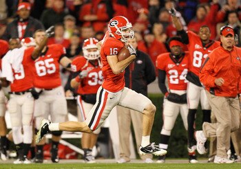 ATHENS, GA - NOVEMBER 27:  Kris Durham #16 of the Georgia Bulldogs takes this reception down the field for a touchdown against the Georgia Tech Yellow Jackets at Sanford Stadium on November 27, 2010 in Athens, Georgia.  (Photo by Kevin C. Cox/Getty Images
