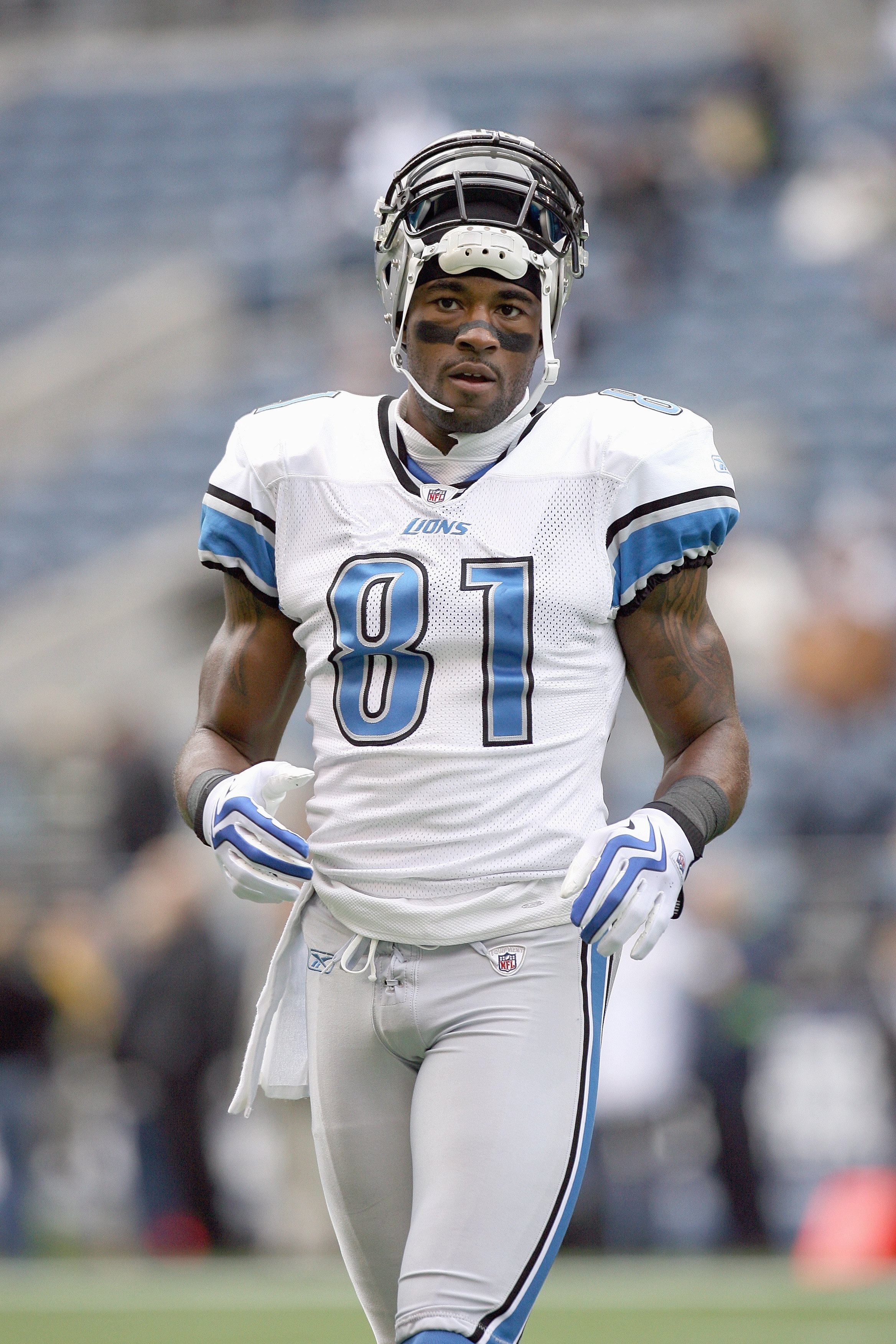 SEATTLE - NOVEMBER 08:  Brandon Pettigrew #84 of the Detroit Lions walks on the field before the game against the Seattle Seahawks on November 8, 2009 at Qwest Field in Seattle, Washington. The Seahawks defeated the Lions 32-20. (Photo by Otto Greule Jr/G