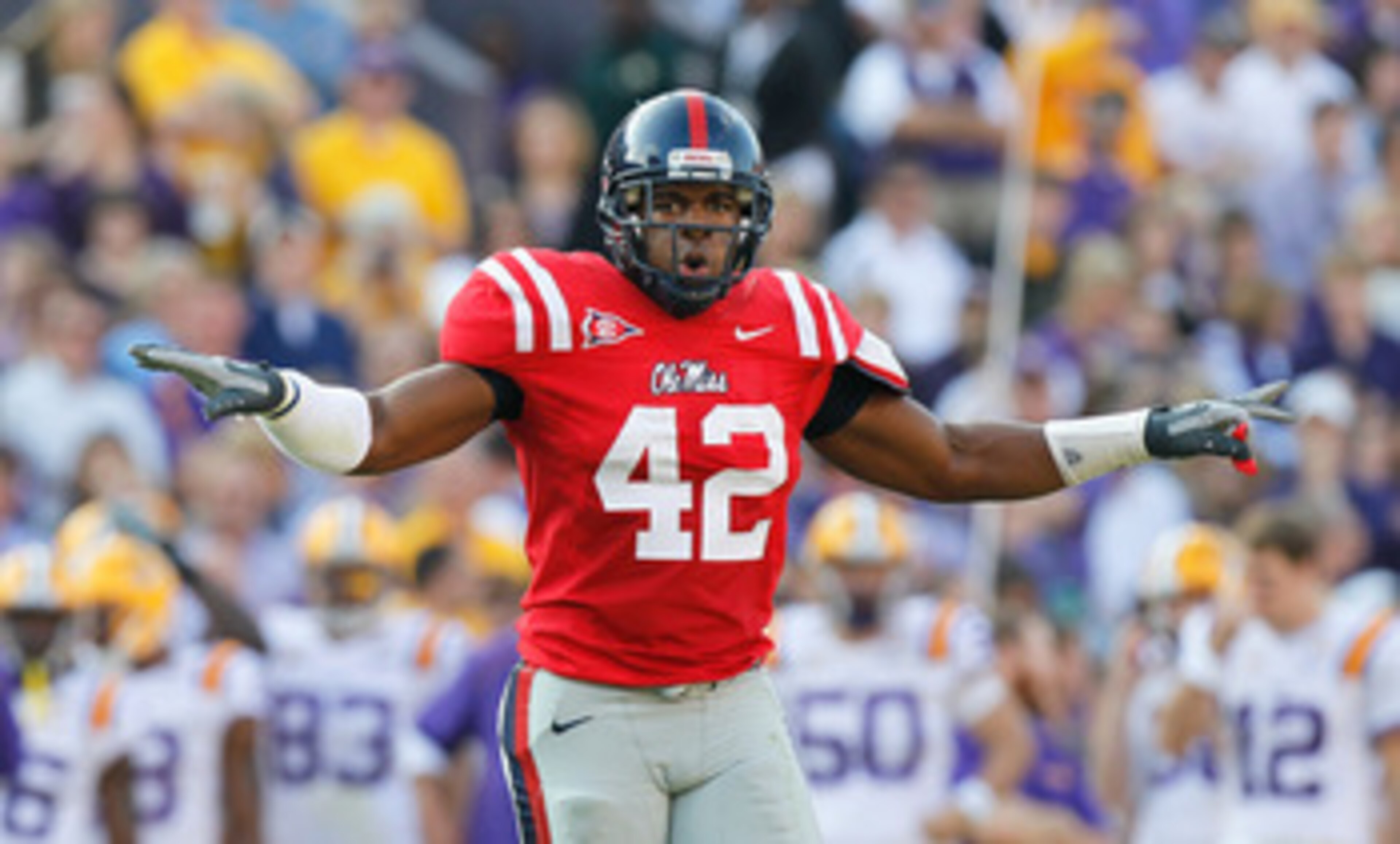 BATON ROUGE, LA - NOVEMBER 20:  D.T. Shackelford #42 of the Ole Miss Rebels against the Louisiana State University Tigers at Tiger Stadium on November 20, 2010 in Baton Rouge, Louisiana.  (Photo by Kevin C. Cox/Getty Images)