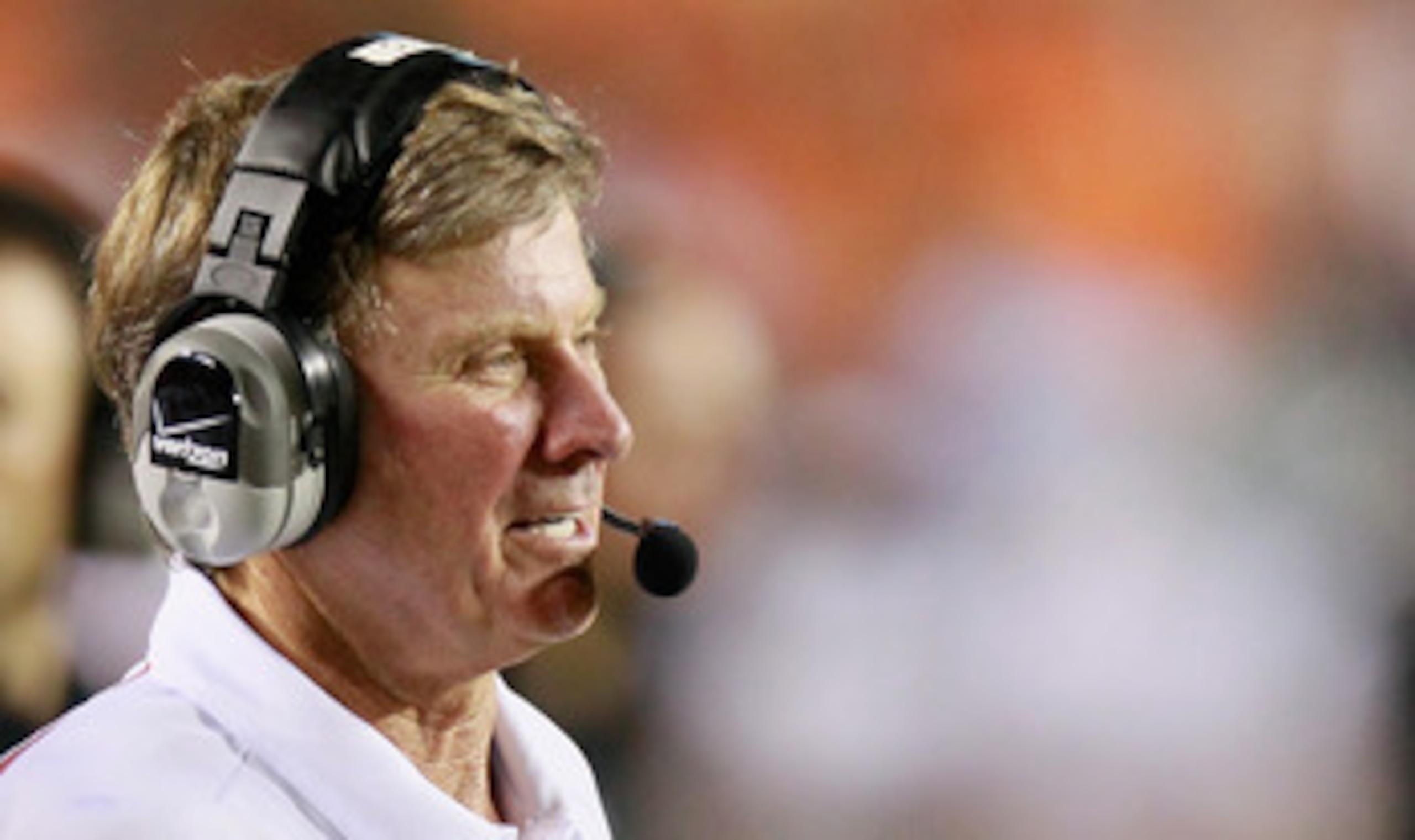 AUBURN, AL - SEPTEMBER 25:  Head coach Steve Spurrier of the South Carolina Gamecocks against the Auburn Tigers at Jordan-Hare Stadium on September 25, 2010 in Auburn, Alabama.  (Photo by Kevin C. Cox/Getty Images)