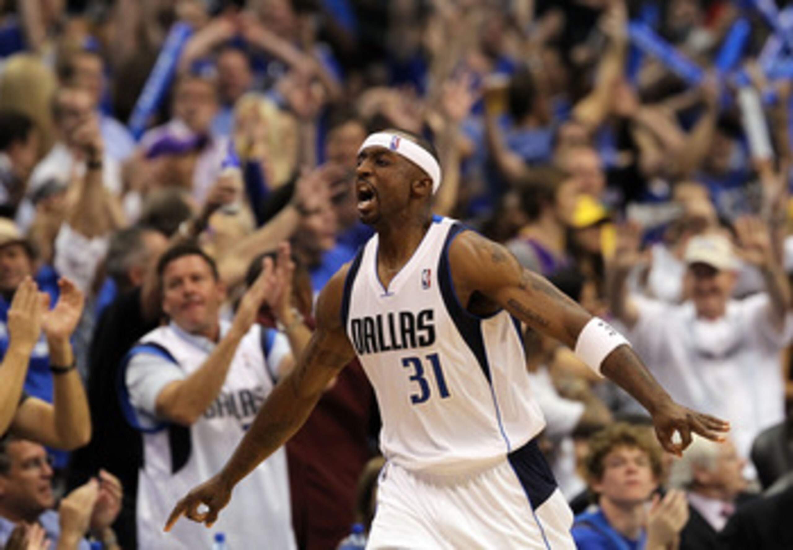 DALLAS, TX - MAY 08: Guard Jason Terry #31 of the Dallas Mavericks reacts after a three-point shot against the Los Angeles Lakers in Game Four of the Western Conference Semifinals during the 2011 NBA Playoffs on May 8, 2011 at American Airlines Center in DALLAS, TX - MAY 08: Guard Jason Terry #31 of the Dallas Mavericks reacts after a three-point shot against the Los Angeles Lakers in Game Four of the Western Conference Semifinals during the 2011 NBA Playoffs on May 8, 2011 at American Airlines Center in