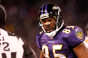 BALTIMORE, MD - DECEMBER 05: Derrick Mason #85 of the Baltimore Ravens argues a call with a referee during the game against the Pittsburgh Steelers at M&T Bank Stadium on December 5, 2010 in Baltimore, Maryland. Pittsburgh won 13-10. (Photo by Geoff Bur BALTIMORE, MD - DECEMBER 05: Derrick Mason #85 of the Baltimore Ravens argues a call with a referee during the game against the Pittsburgh Steelers at M&T Bank Stadium on December 5, 2010 in Baltimore, Maryland. Pittsburgh won 13-10. (Photo by Geoff Bur