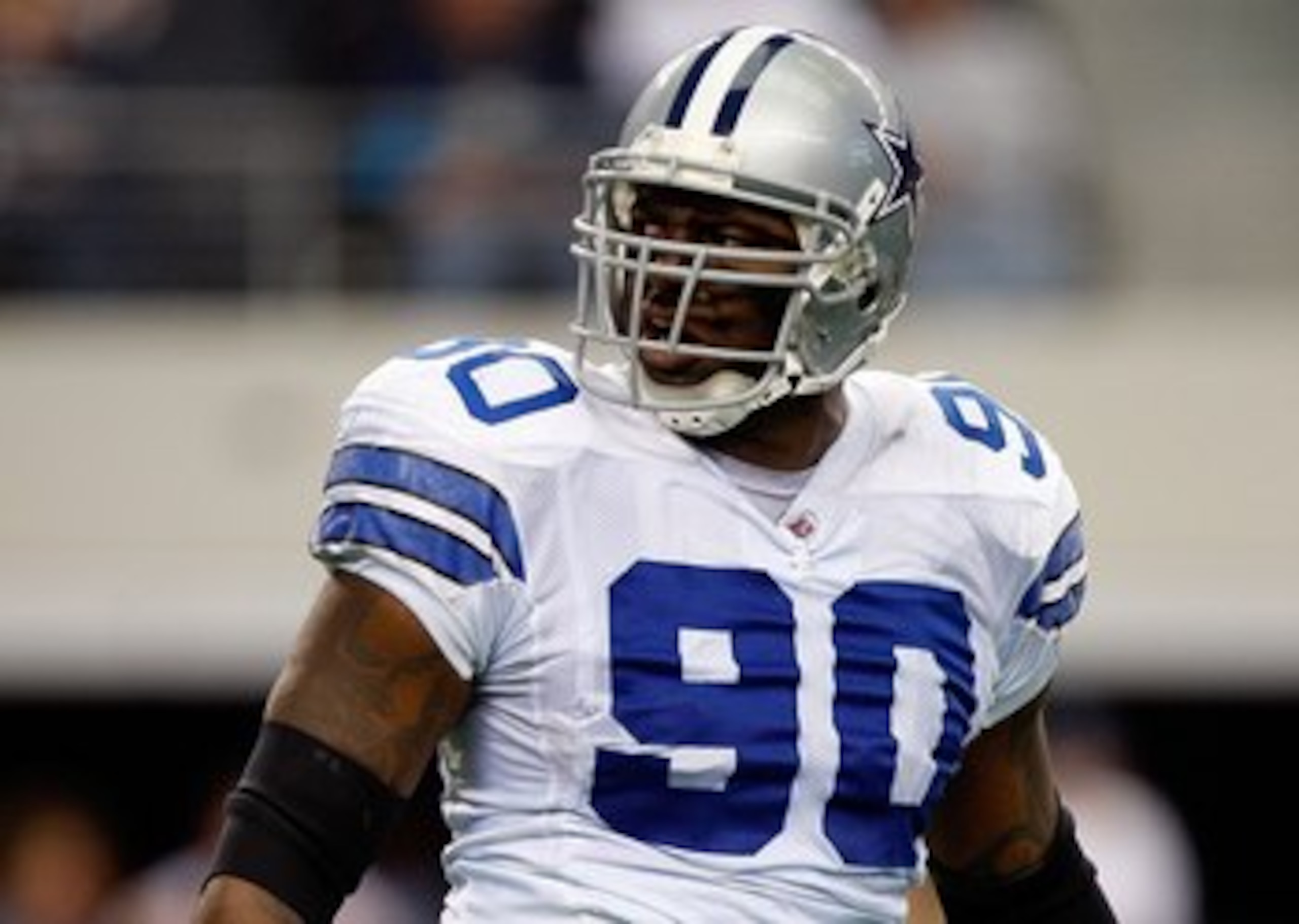 ARLINGTON, TX - NOVEMBER 22:  Tackle Jay Ratliff #90 of the Dallas Cowboys at Cowboys Stadium on November 22, 2009 in Arlington, Texas.  (Photo by Ronald Martinez/Getty Images)