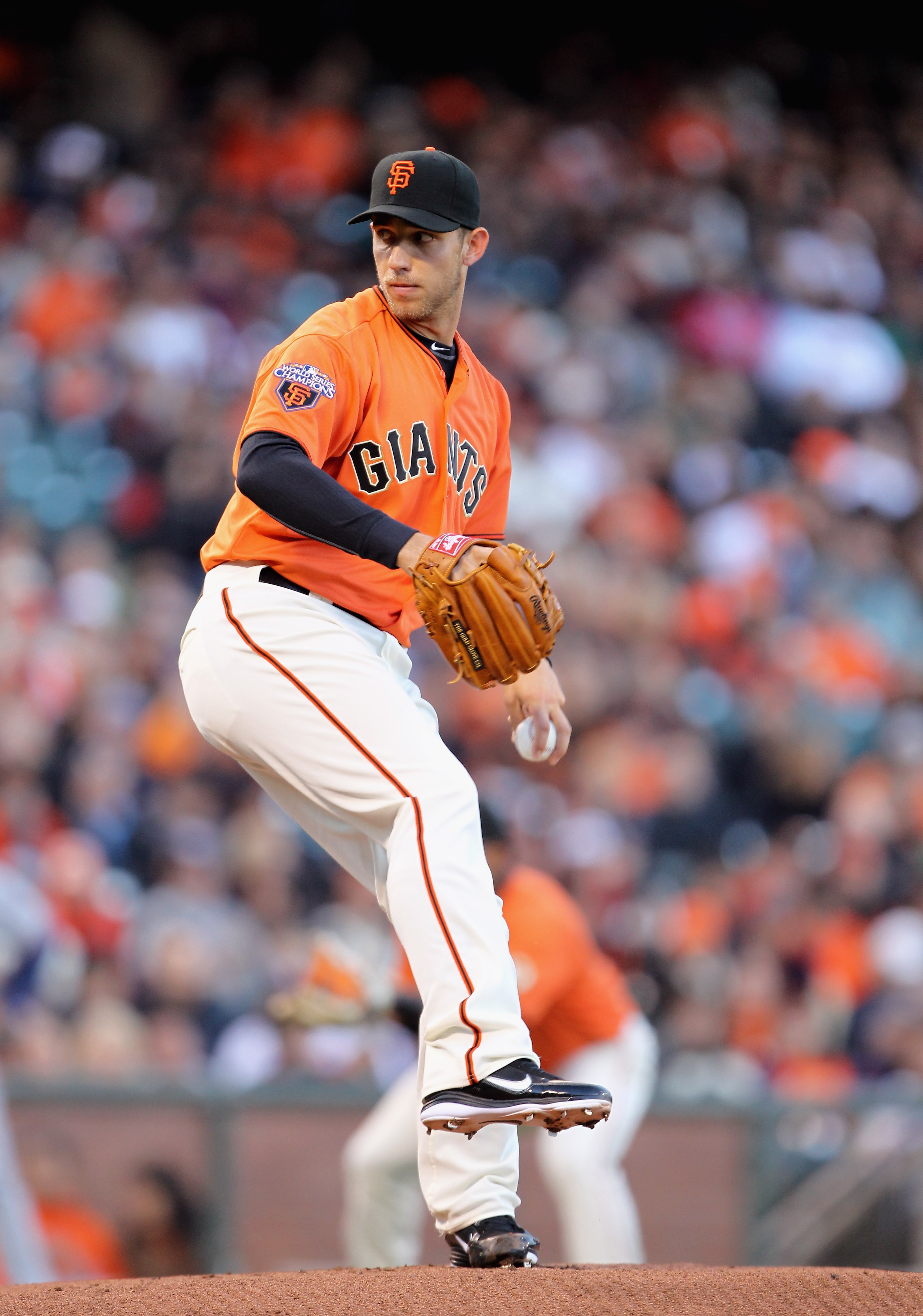 SAN FRANCISCO, CA - APRIL 22:  Madison Bumgarner #40 of the San Francisco Giants in action against the Atlanta Braves at AT&T Park on April 22, 2011 in San Francisco, California.  (Photo by Ezra Shaw/Getty Images)