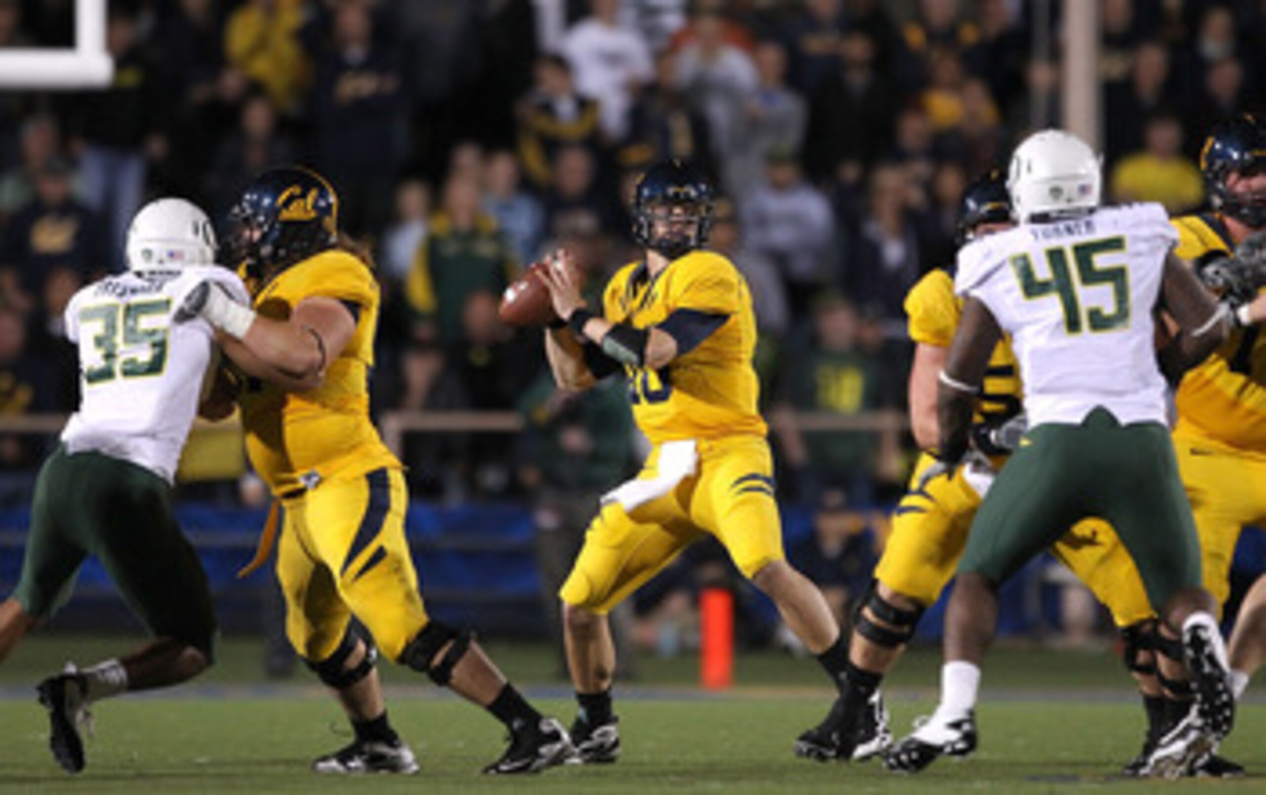 BERKELEY, CA - NOVEMBER 13: Brock Mansion #10 of the California Golden Bears in action against the Oregon Ducks at California Memorial Stadium on November 13, 2010 in Berkeley, California. (Photo by Ezra Shaw/Getty Images) BERKELEY, CA - NOVEMBER 13: Brock Mansion #10 of the California Golden Bears in action against the Oregon Ducks at California Memorial Stadium on November 13, 2010 in Berkeley, California. (Photo by Ezra Shaw/Getty Images)