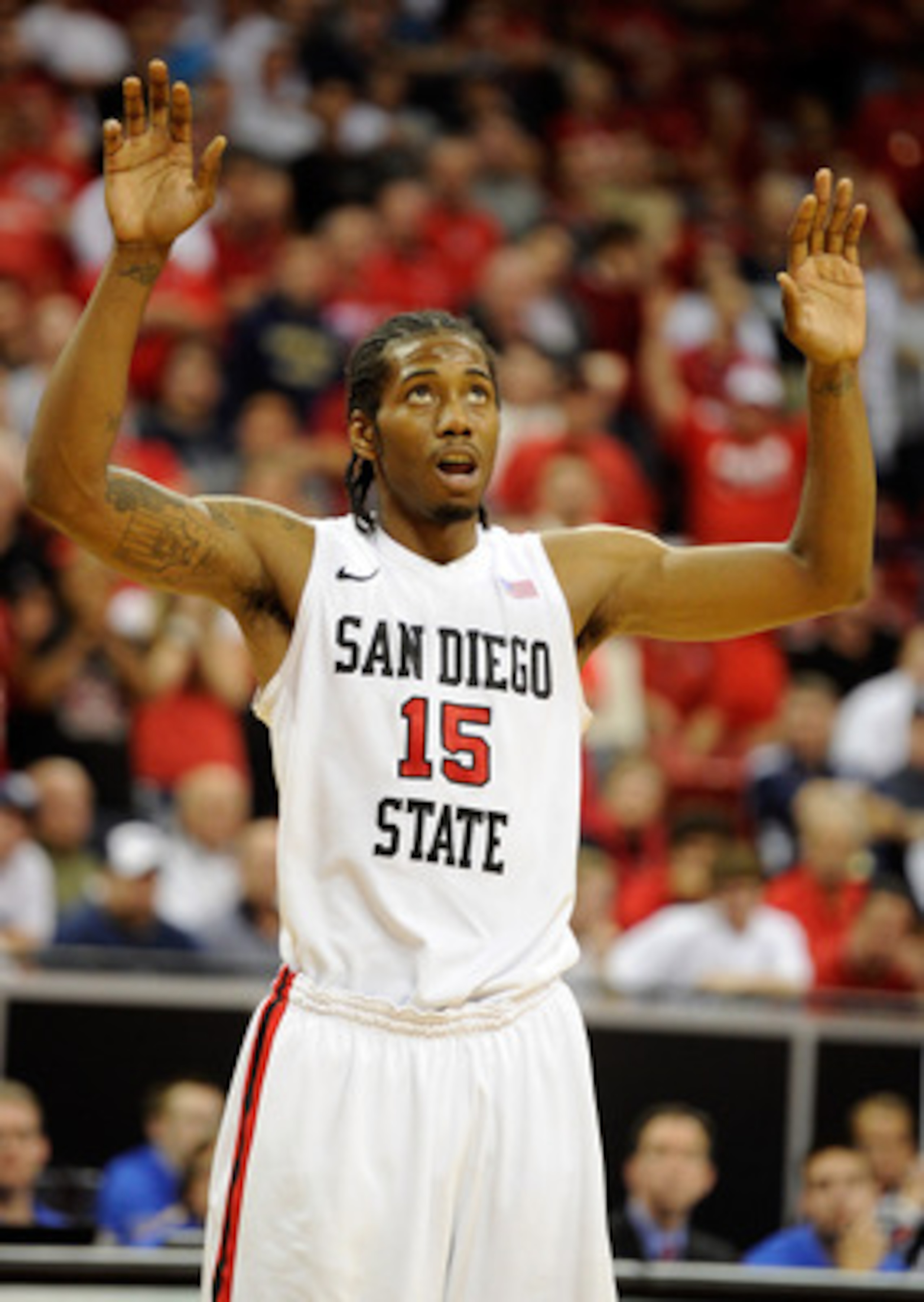 LAS VEGAS, NV - MARCH 11:  Kawhi Leonard #15 of the San Diego State Aztecs waits for a UNLV Rebels player to shoot a free throw during a semifinal game of the Conoco Mountain West Conference Basketball tournament at the Thomas & Mack Center March 11, 2011