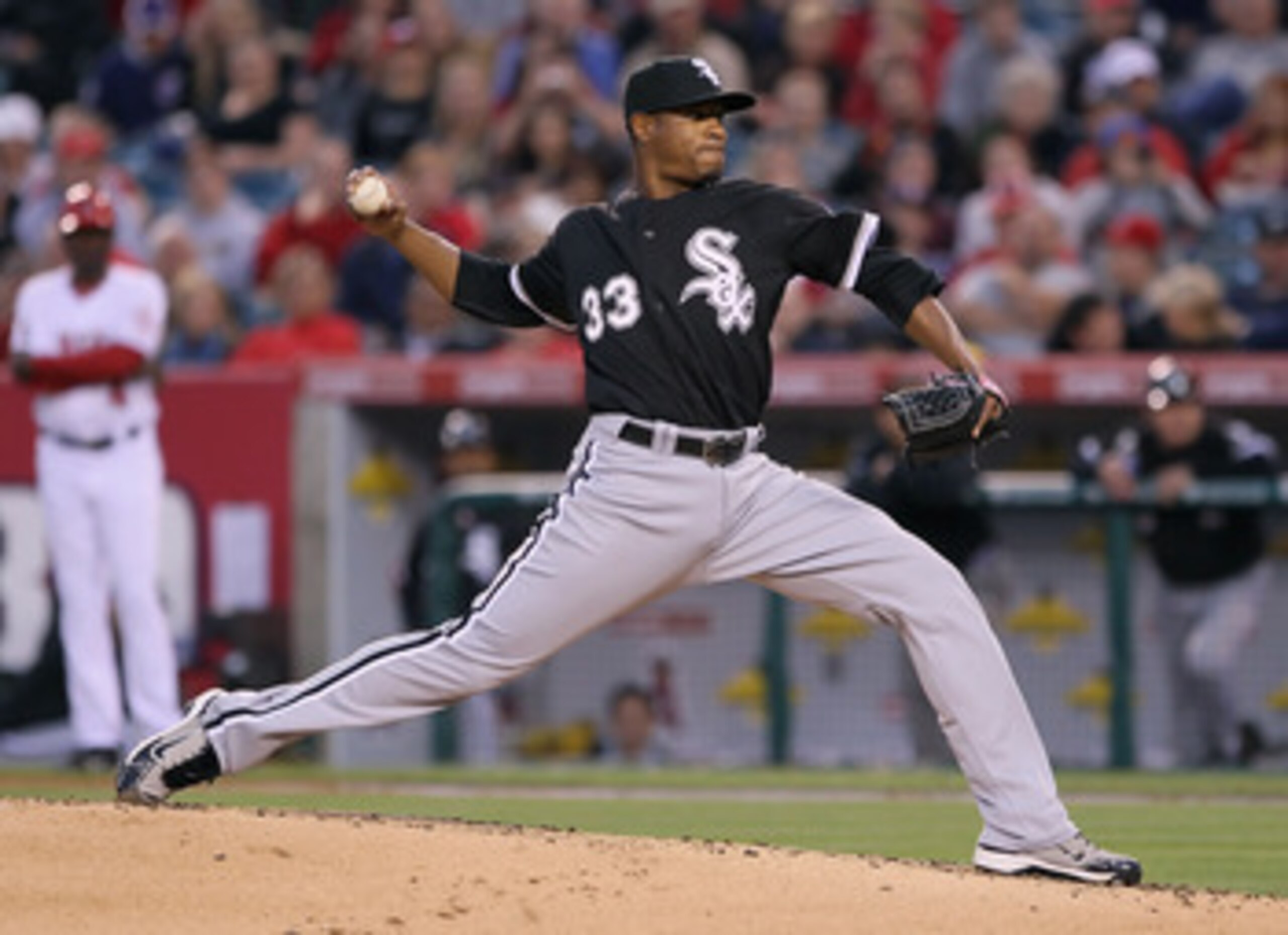 ANAHEIM, CA - MAY 09:  Edwin Jackson #33 of the Chicago White Sox pitches against the Los Angeles Angels of Anaheim in the second inning at Angel Stadium of Anaheim on May 9, 2011 in Anaheim, California.  (Photo by Jeff Gross/Getty Images)