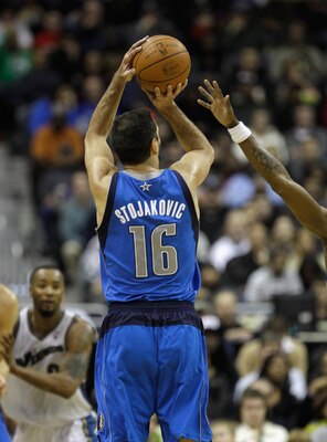 WASHINGTON, DC - FEBRUARY 26: Peja Stojakovic #16 of the Dallas Mavericks puts up a shot agaisnt the Washington Wizards at the Verizon Center on February 26, 2011 in Washington, DC. NOTE TO USER: User expressly acknowledges and agrees that, by downloading