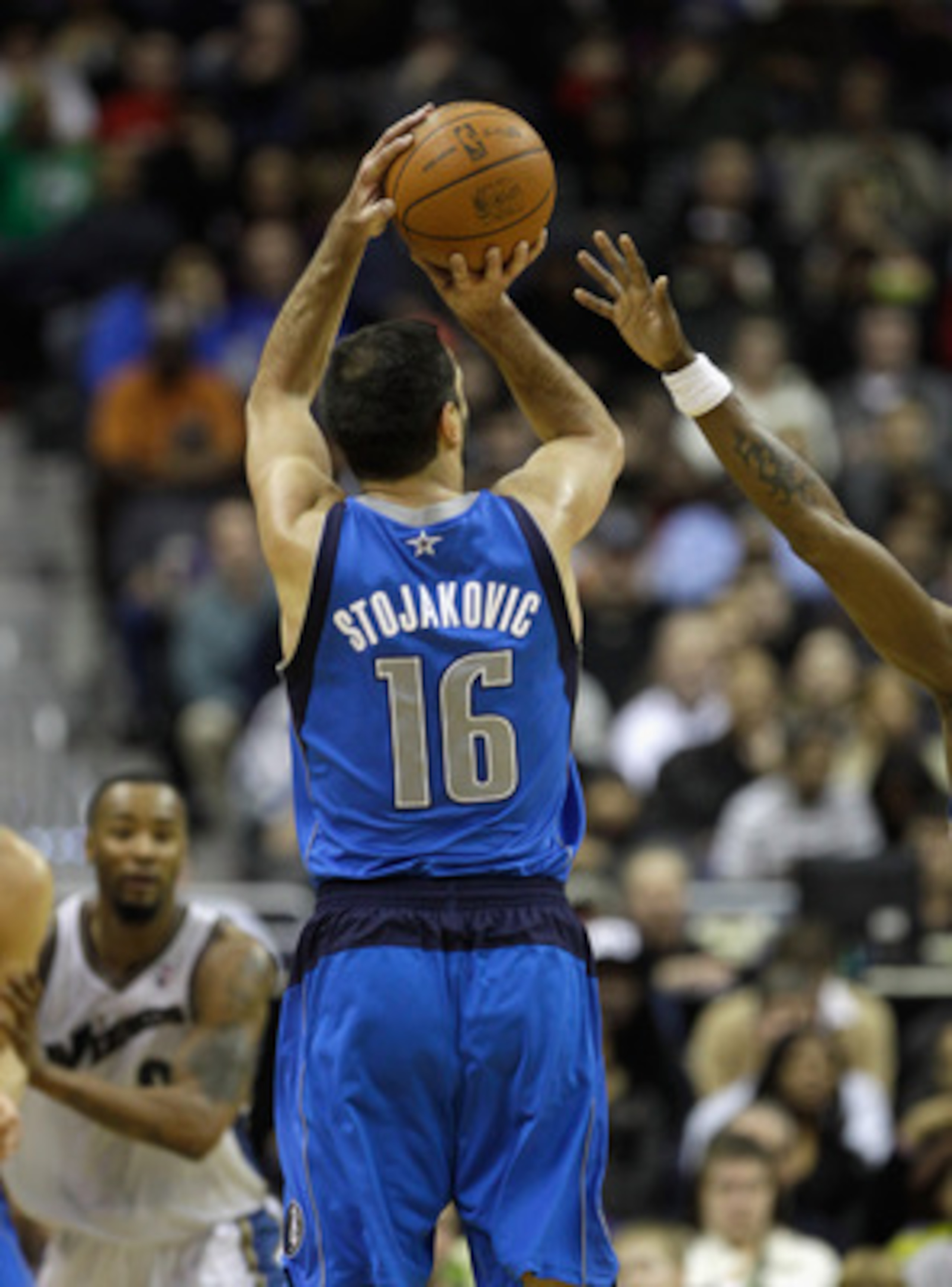 WASHINGTON, DC - FEBRUARY 26: Peja Stojakovic #16 of the Dallas Mavericks puts up a shot agaisnt the Washington Wizards at the Verizon Center on February 26, 2011 in Washington, DC. NOTE TO USER: User expressly acknowledges and agrees that, by downloading WASHINGTON, DC - FEBRUARY 26: Peja Stojakovic #16 of the Dallas Mavericks puts up a shot agaisnt the Washington Wizards at the Verizon Center on February 26, 2011 in Washington, DC. NOTE TO USER: User expressly acknowledges and agrees that, by downloading