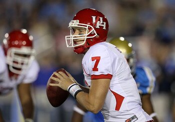 PASADENA, CA - SEPTEMBER 18:  Quarterback Case Keenum #7 of the Houston Cougars drops back to pass against the UCLA Bruins in the second quarter at the Rose Bowl on September 18, 2010 in Pasadena, California.  UCLA won 31-13.  (Photo by Stephen Dunn/Getty